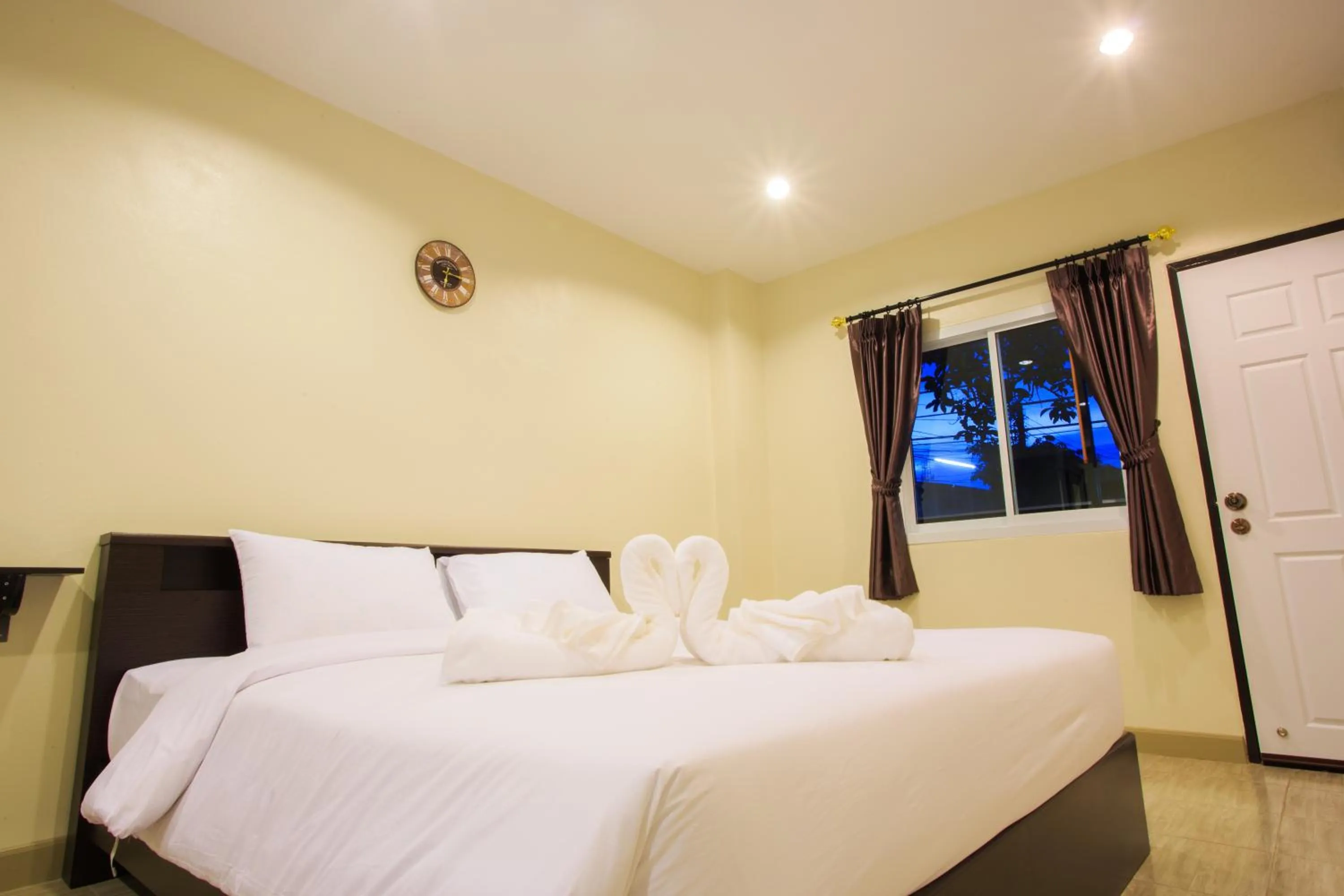 Photo of the whole room, Bed in Me Dream Residence