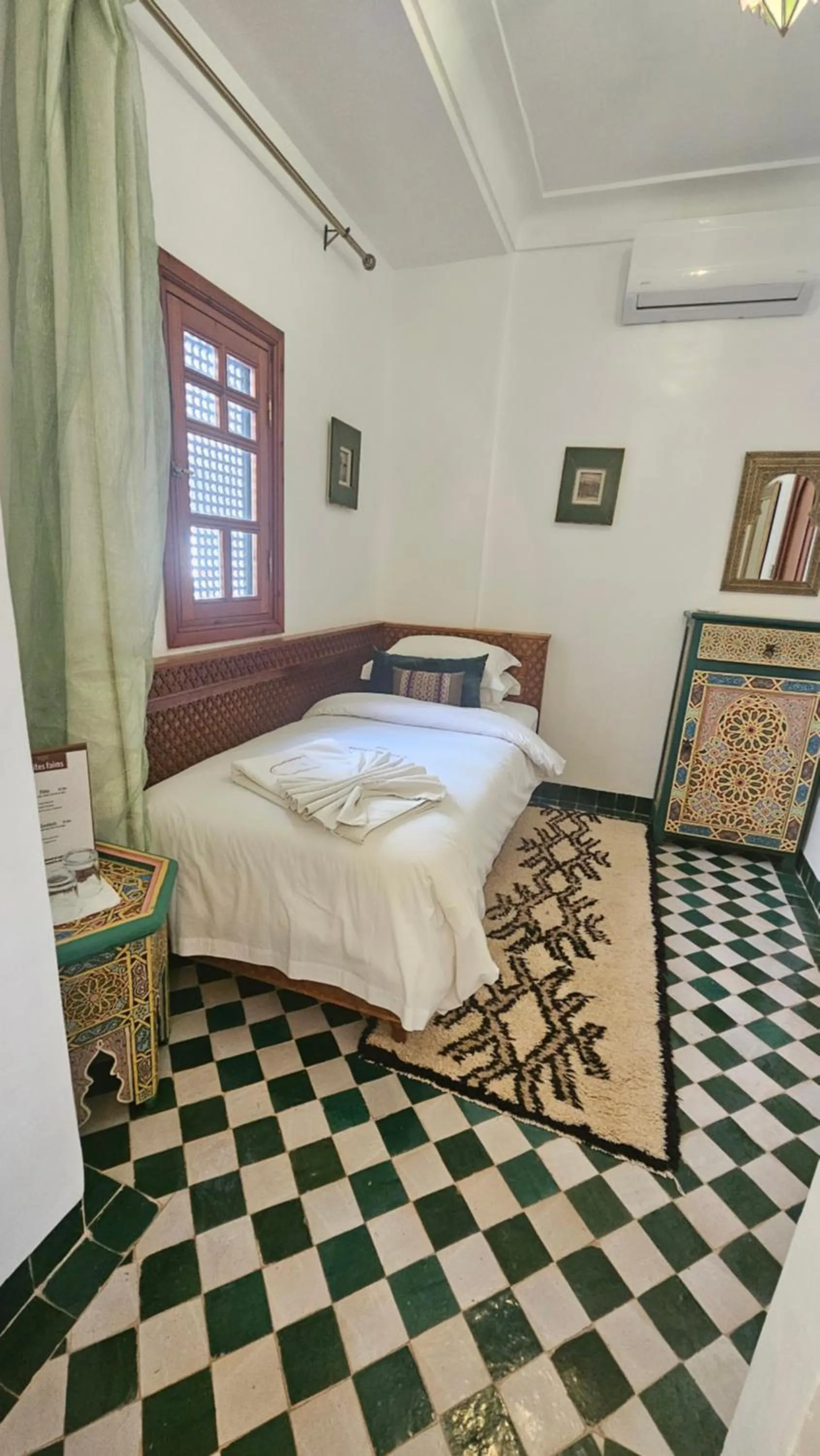 Bed in Riad Matins De Marrakech