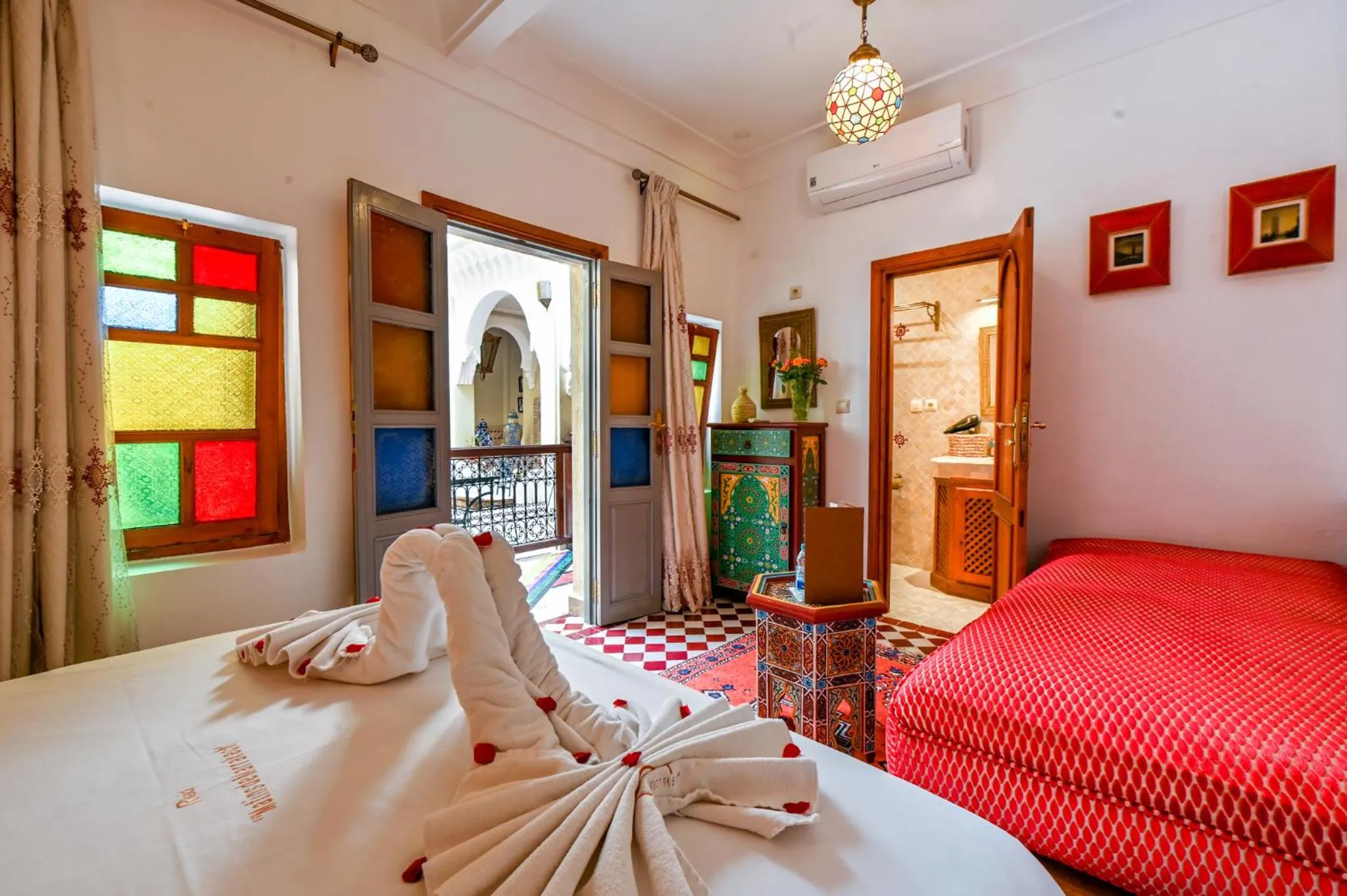 Photo of the whole room, Bed in Riad Matins De Marrakech