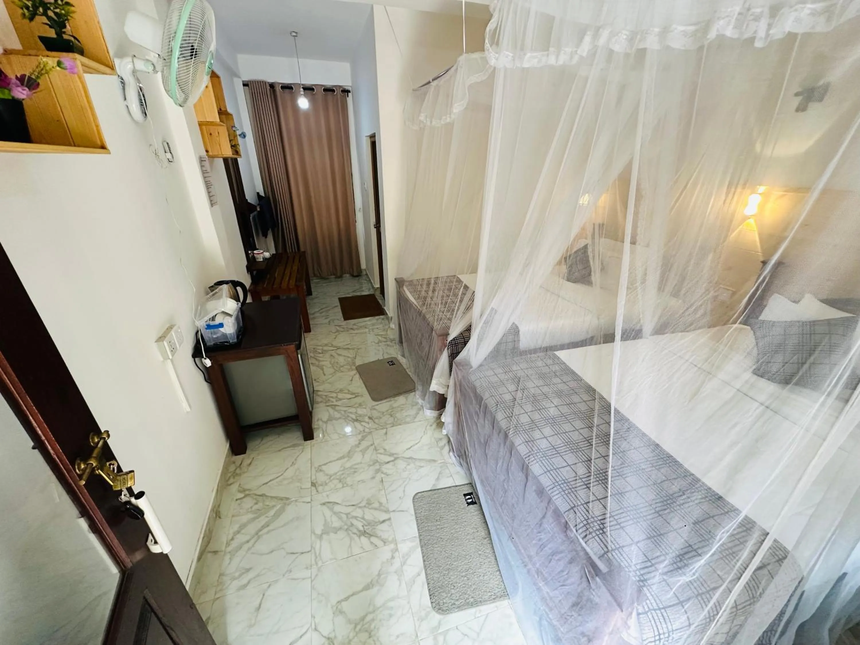 Deluxe Twin Room - single occupancy in Mount Breeze