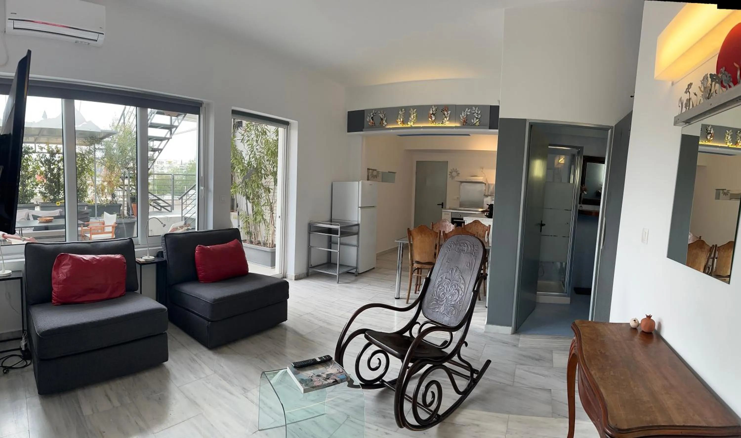 Seating area in Athens Green Apartments