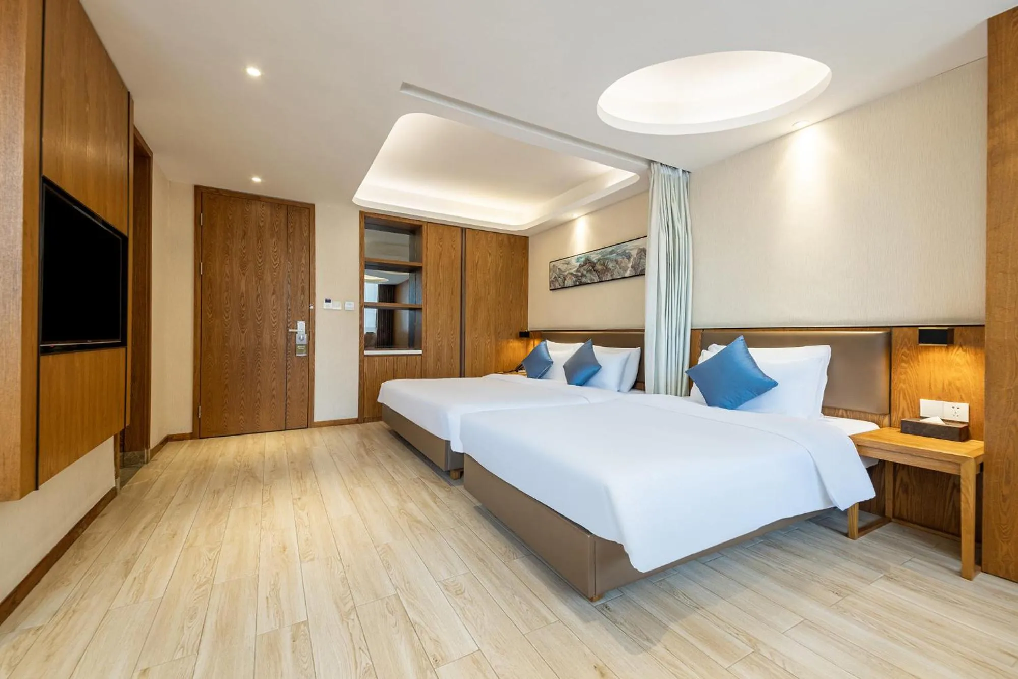 Bed in Home Inn Guiyang Railway Station