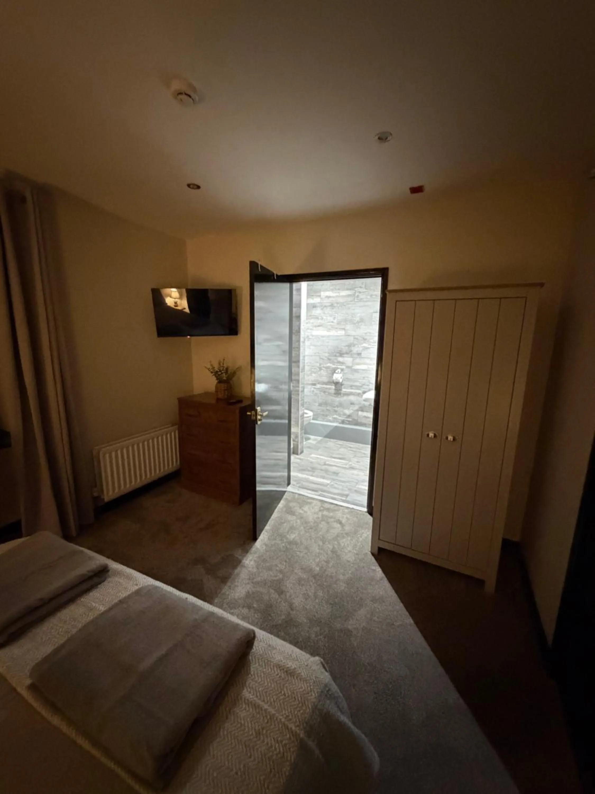 Bed in Craven Heifer