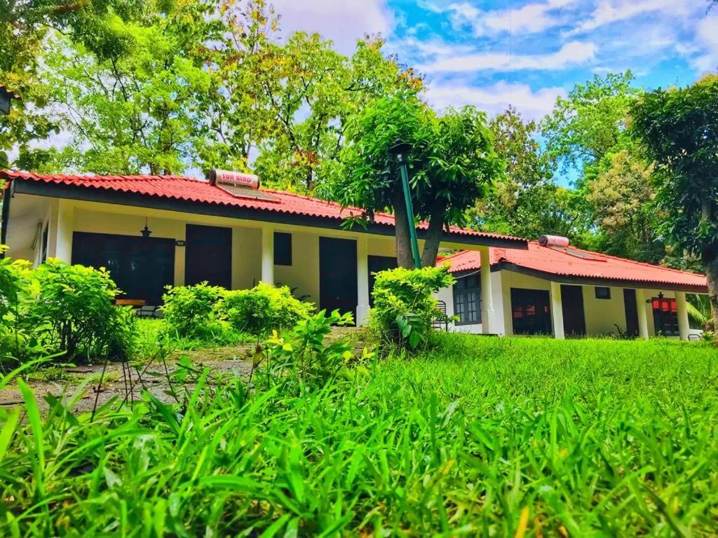Garden in Dambulu Oya Family Park