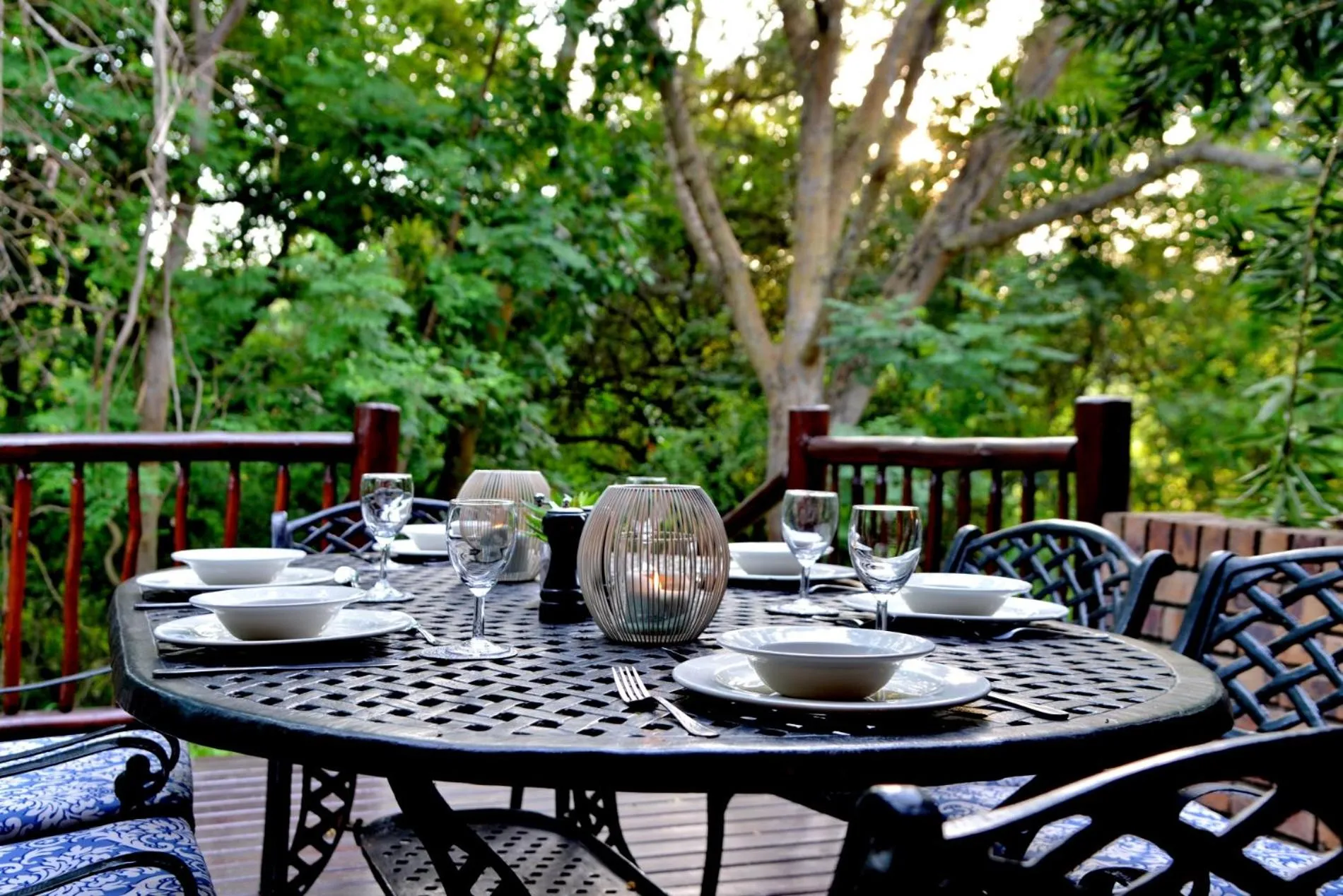 Patio in Cambalala - Luxury Units - in Kruger Park Lodge - Serviced Daily, Free Wi-Fi