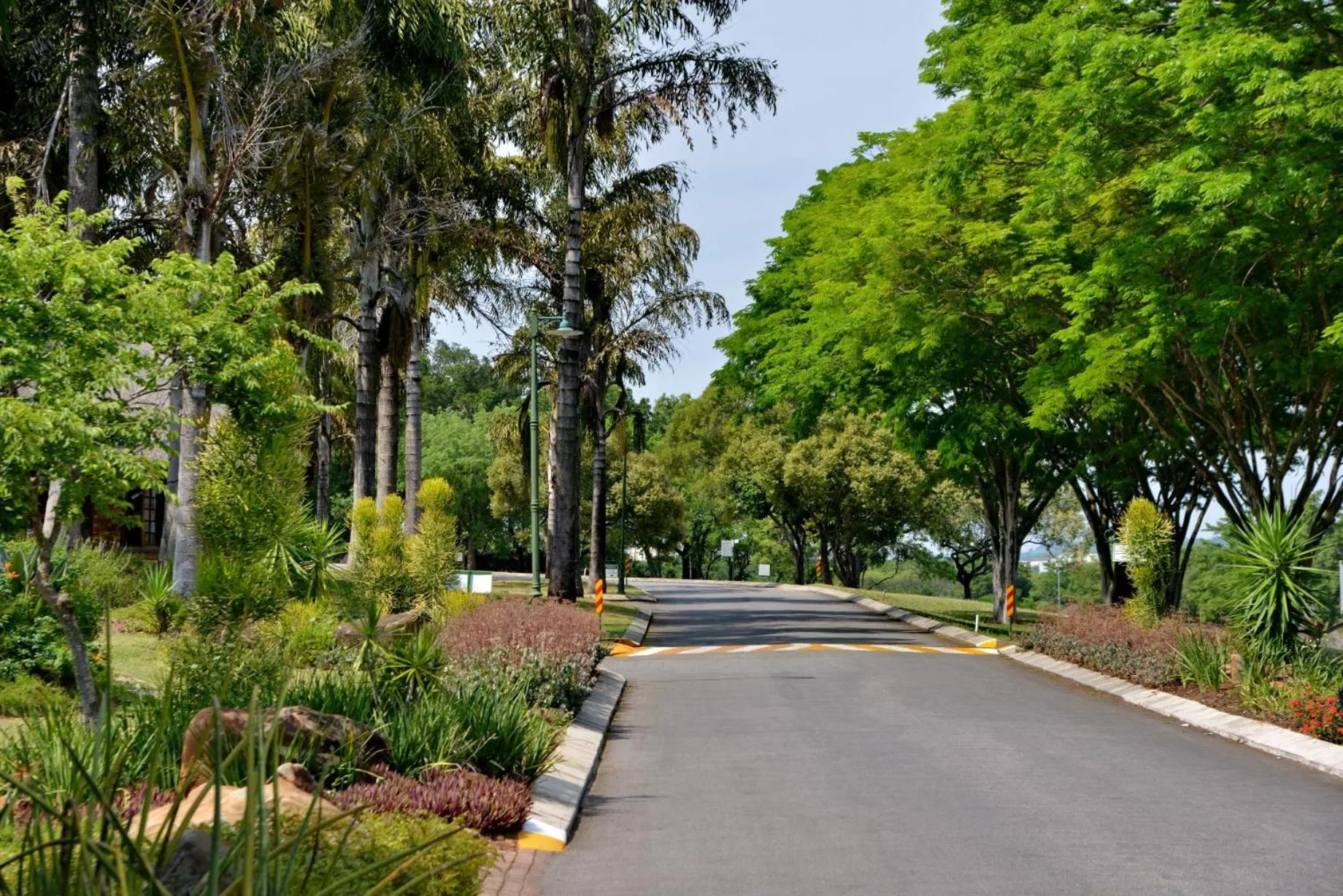 Neighbourhood in Cambalala - Luxury Units - in Kruger Park Lodge - Serviced Daily, Free Wi-Fi