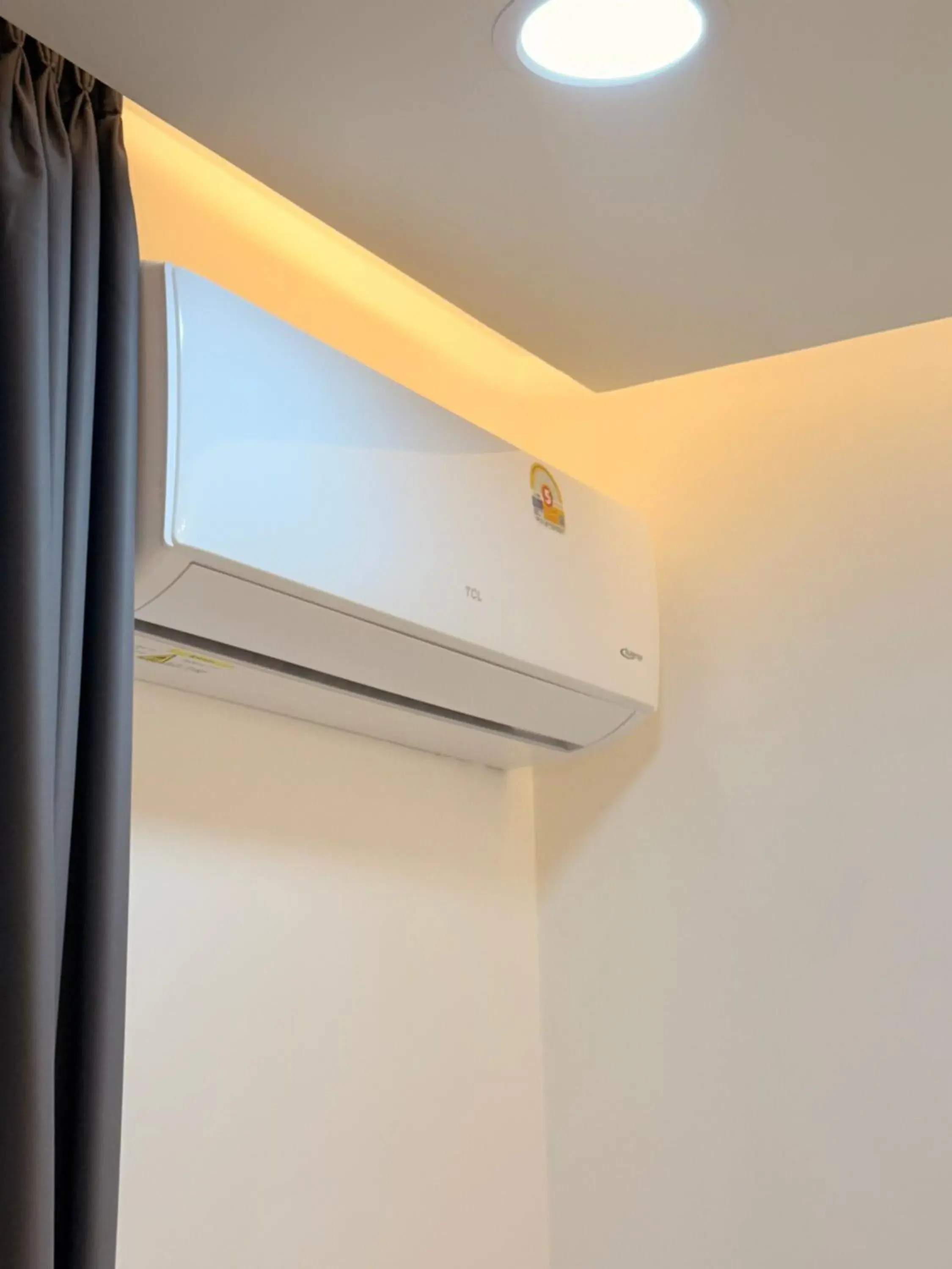 Deluxe Double Room with Balcony in Velora Jomtien Residence Deluxe Double Room with Balcony in Velora Jomtien Residence