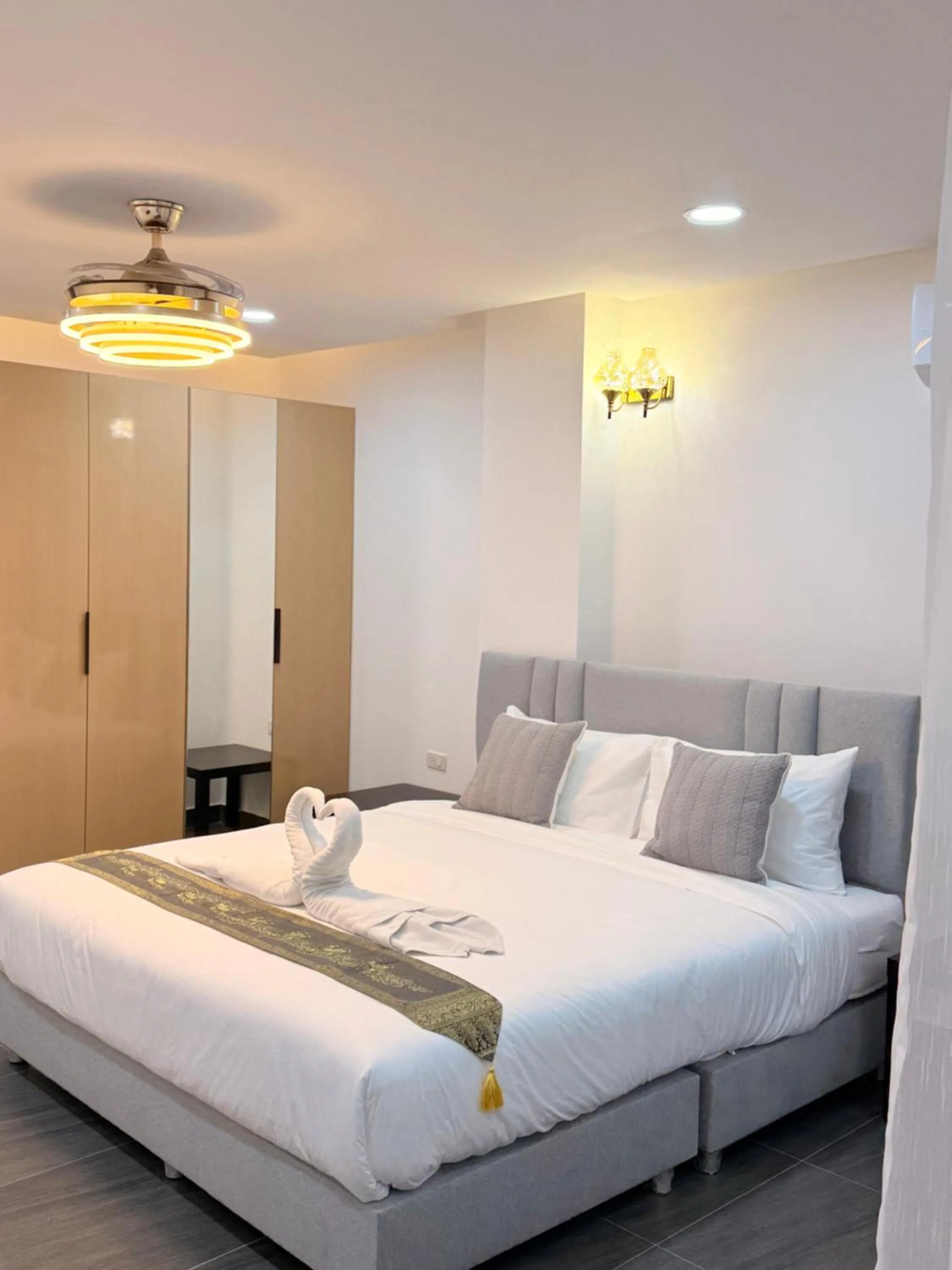Bedroom, Bed in Velora Jomtien Residence