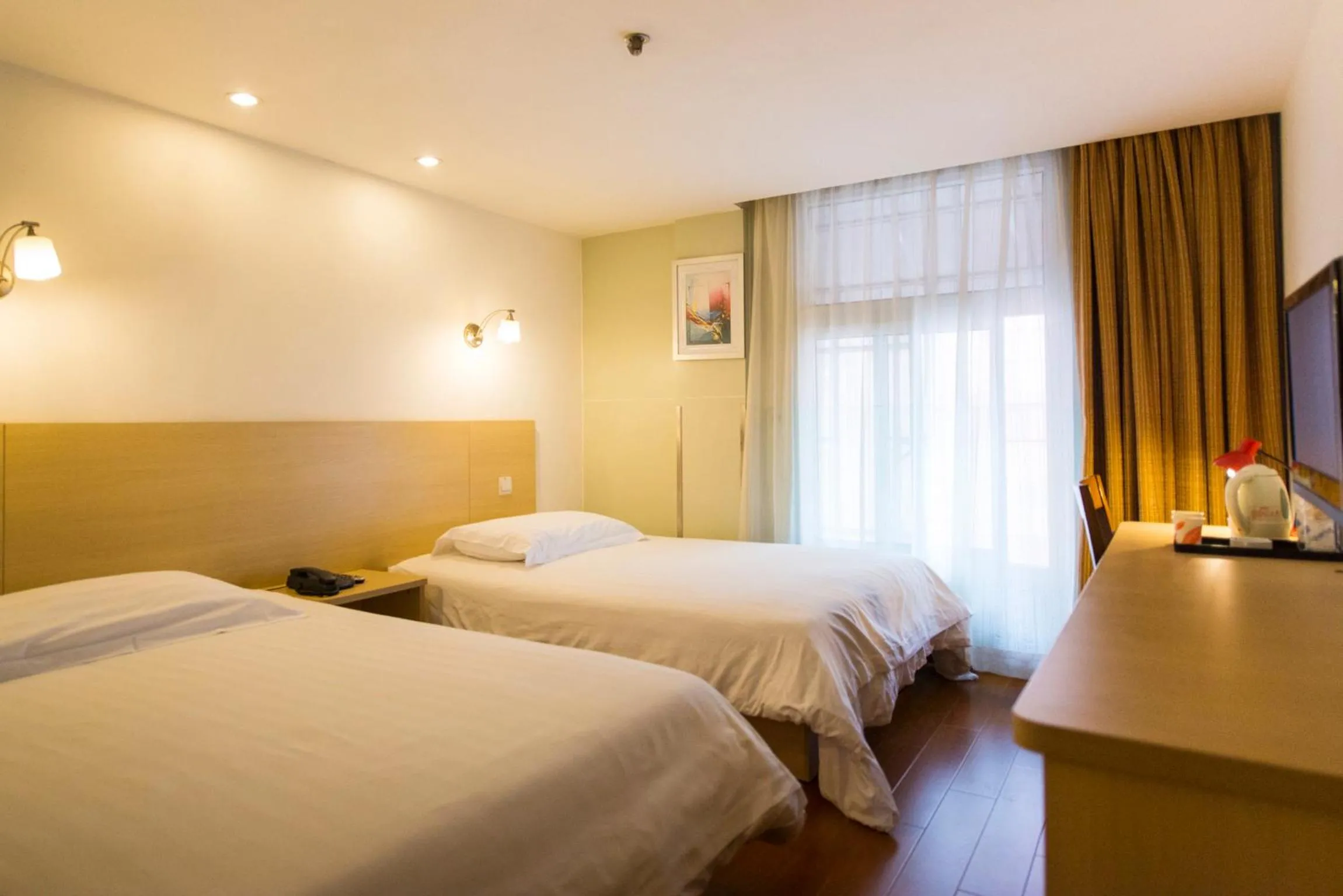 Day, Bed in Motel Shanghai Pudong Lianyang New International Expo Centre