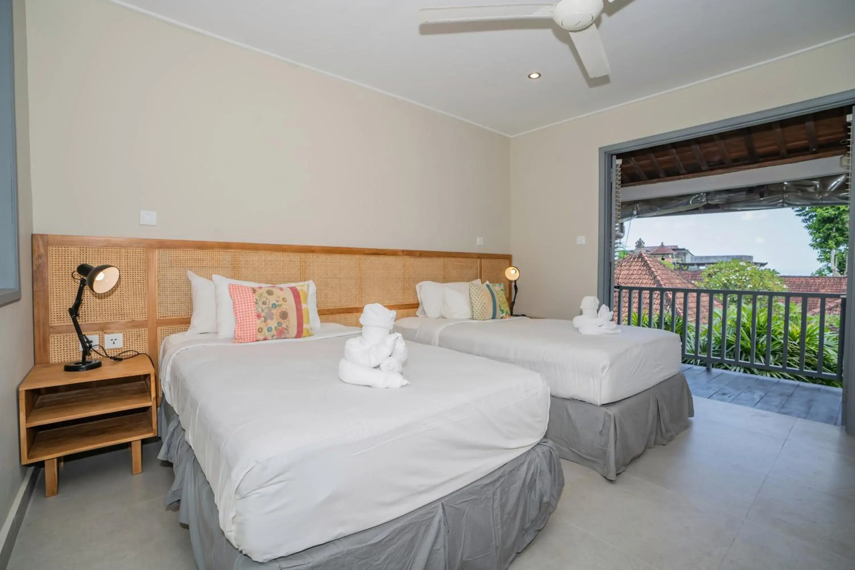 Property building, Bed in The Peacock Inn Property building, Bed in The Peacock Inn