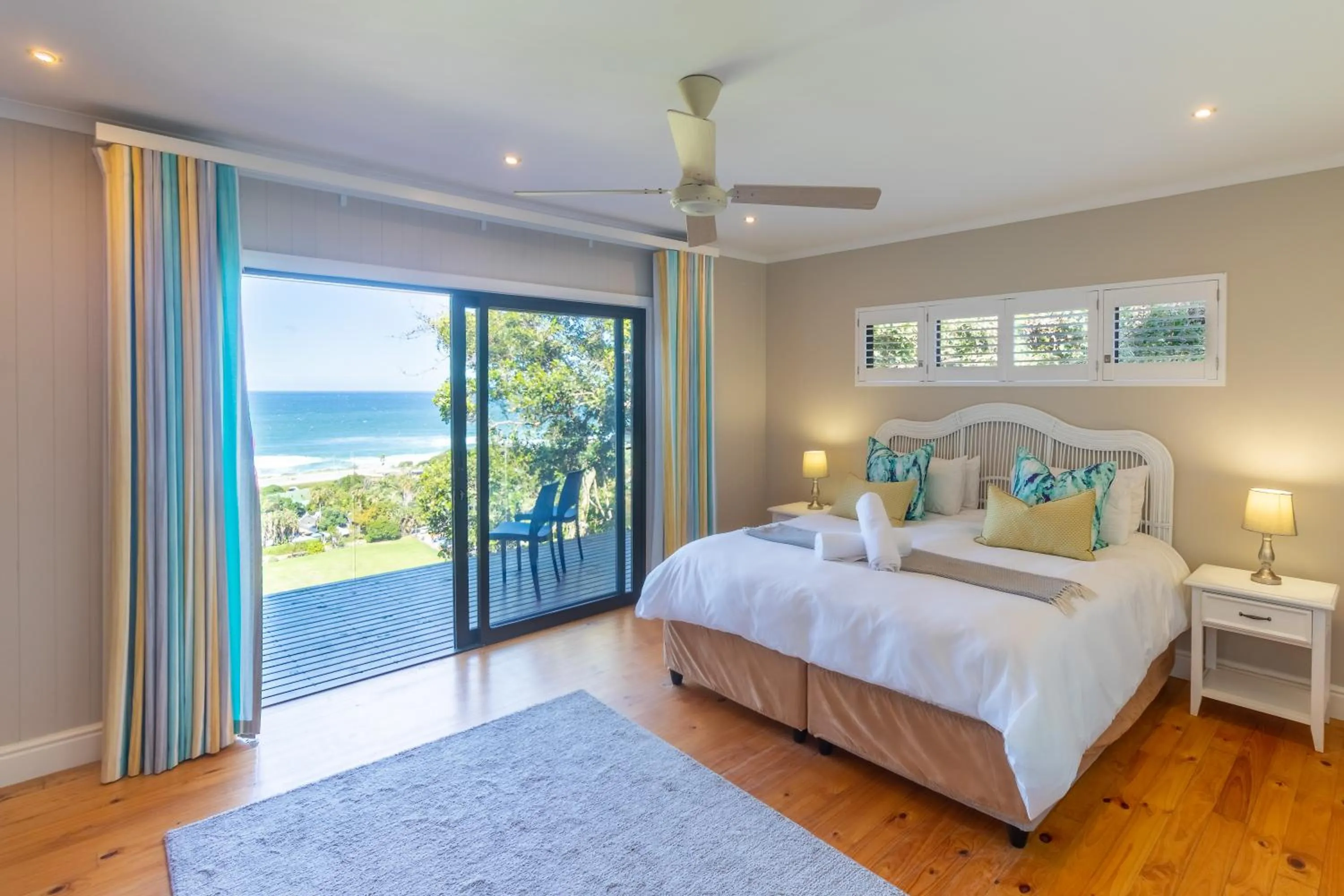 View (from property/room), Bed in Boardwalk Lodge – Self-Catering
