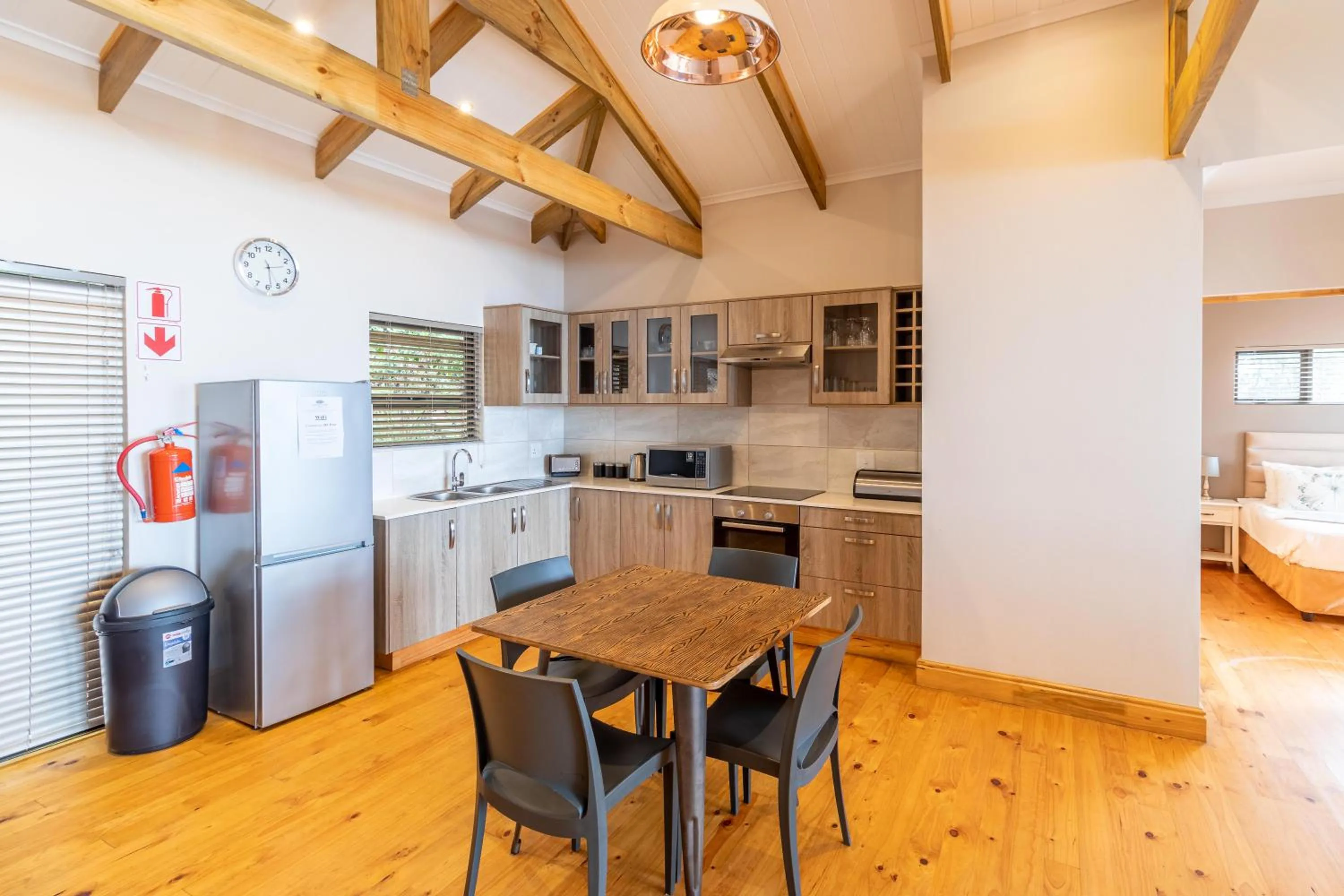 Kitchen or kitchenette in Boardwalk Lodge – Self-Catering