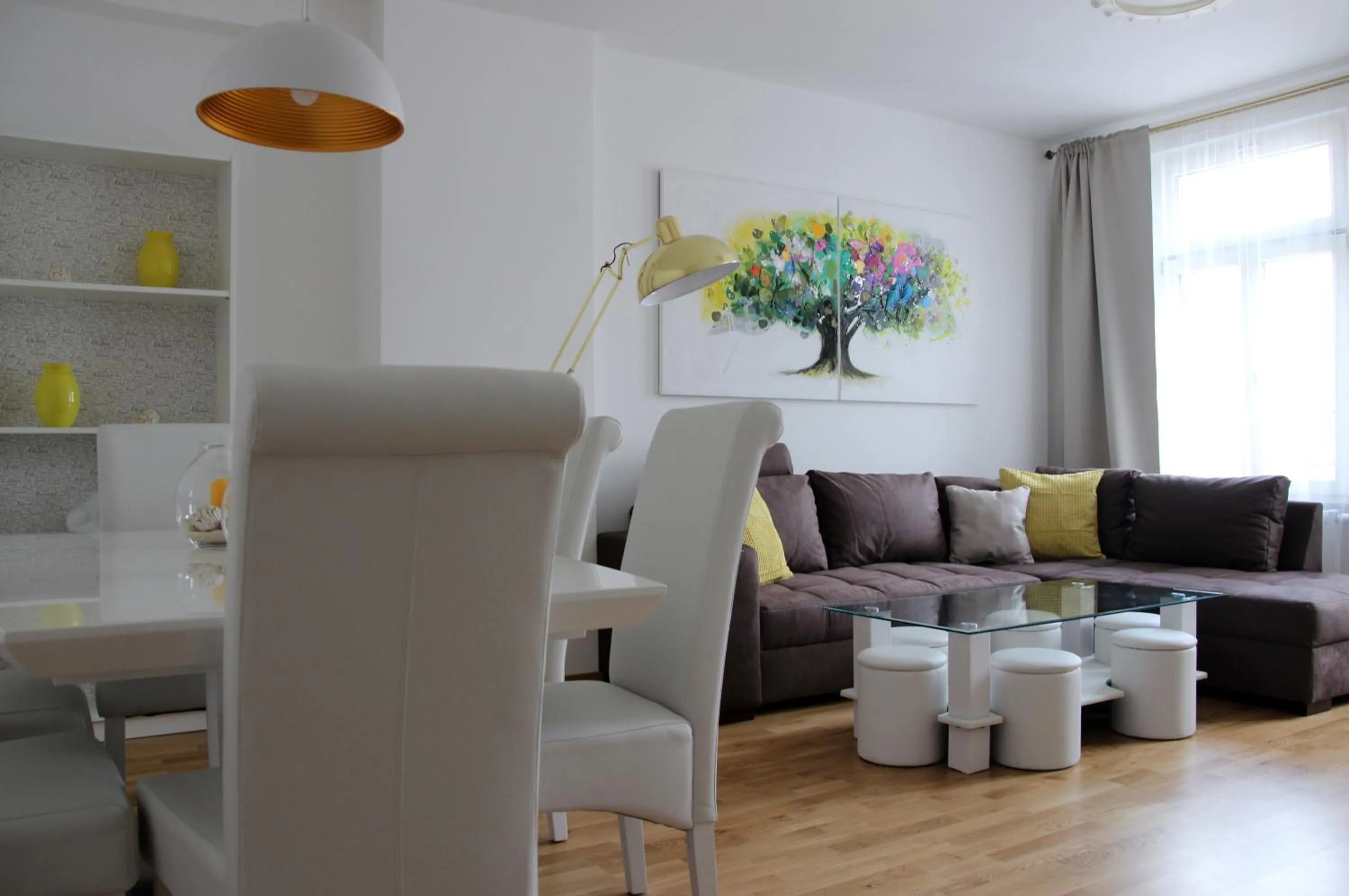 Leon Suite Apartments