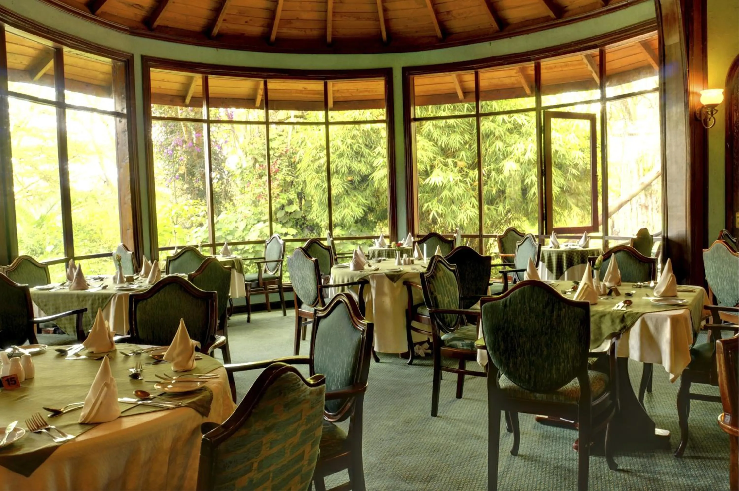 Restaurant/places to eat in Lake Naivasha Sopa Resort
