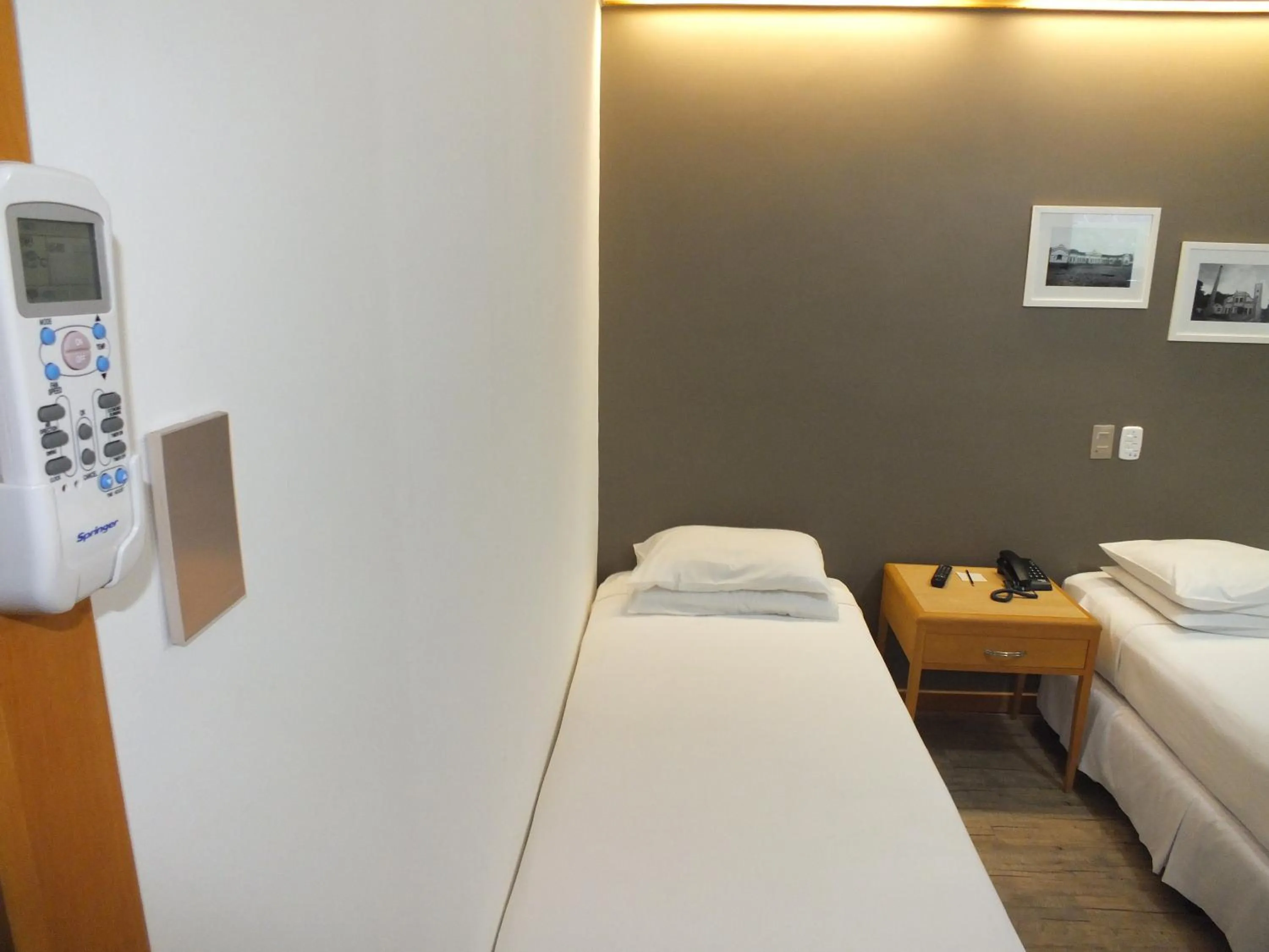 Bed in JB Palace Hotel