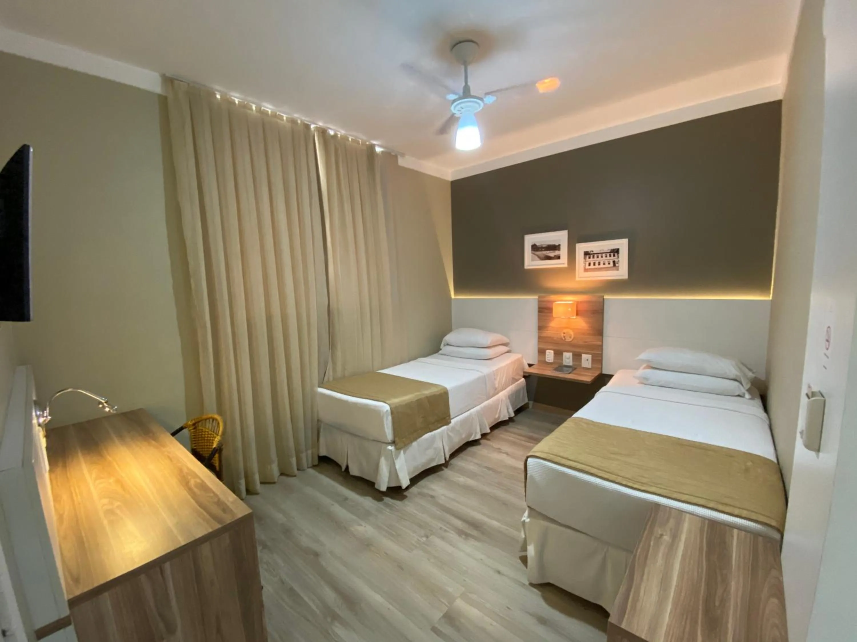 Bed in JB Palace Hotel