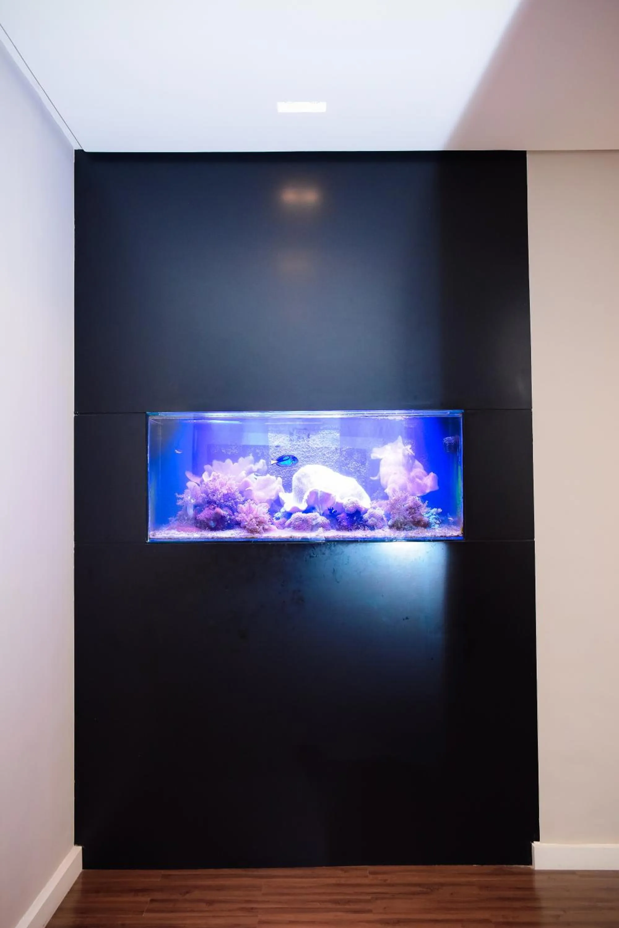 Decorative detail in JB Palace Hotel