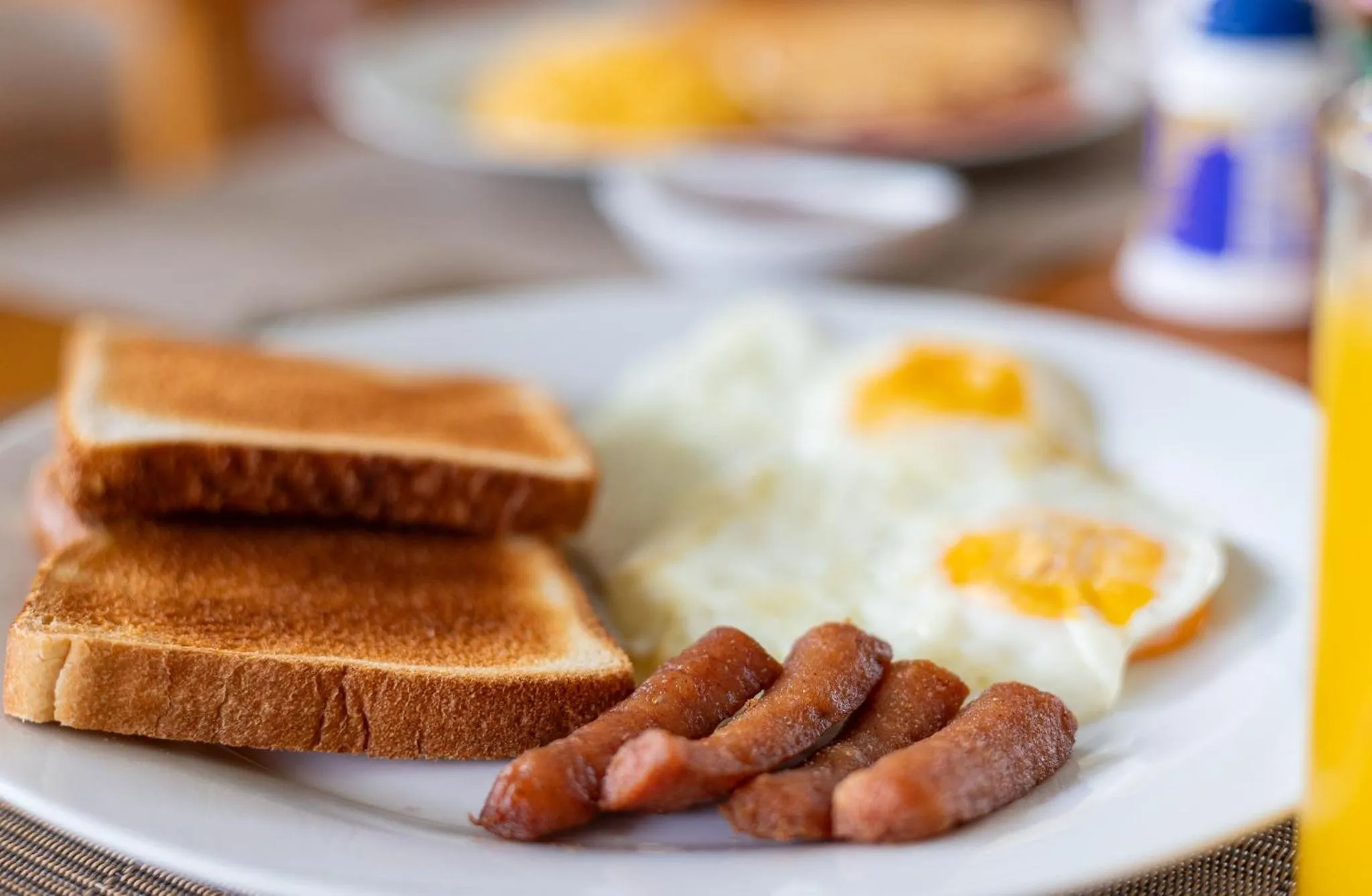 Continental breakfast in Hotel Secreto La Fortuna
