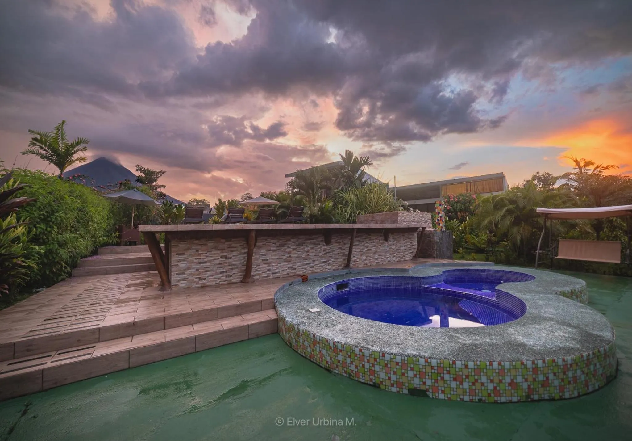 Swimming pool in Hotel Secreto La Fortuna