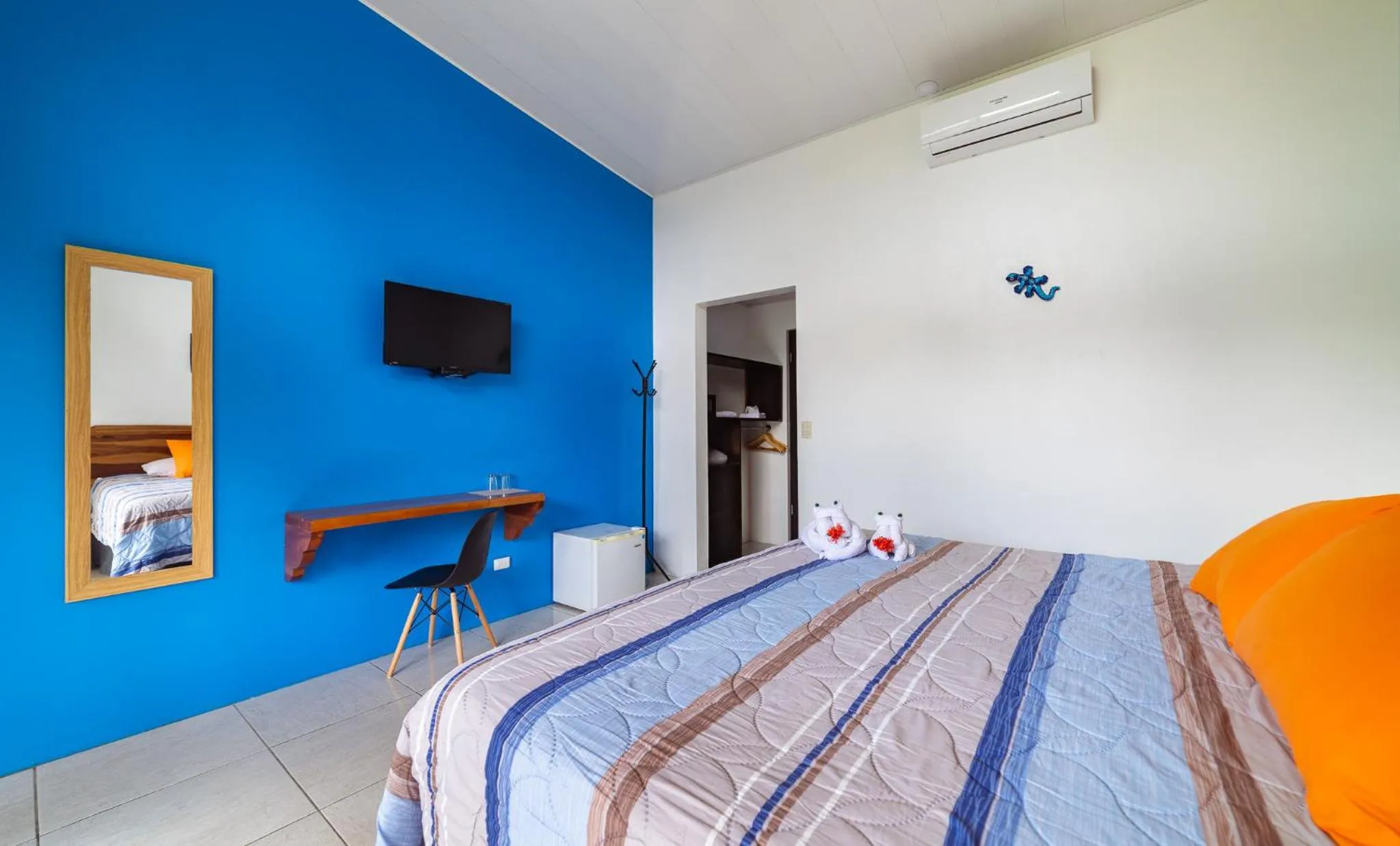 Photo of the whole room, Bed in Hotel Secreto La Fortuna