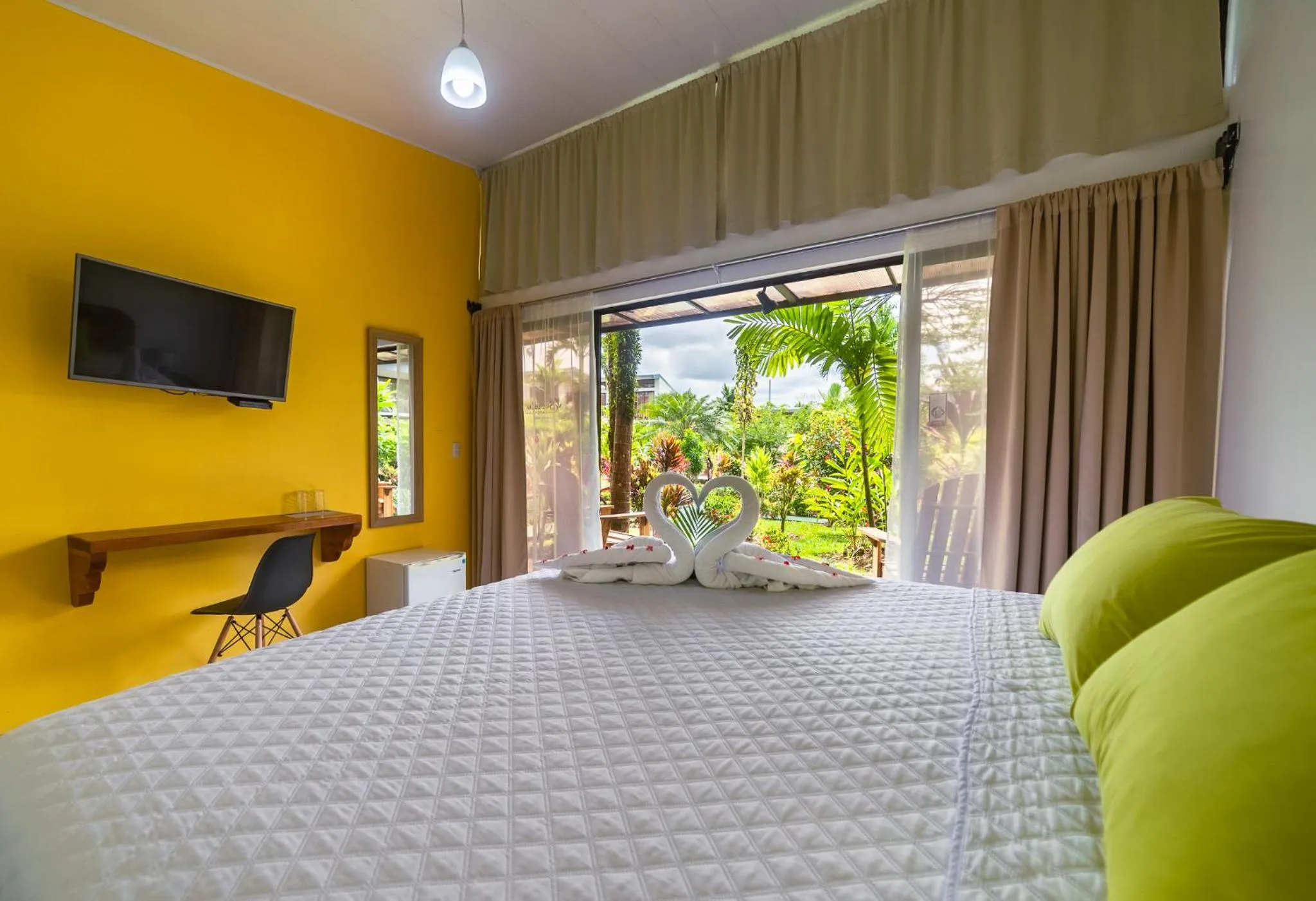 Decorative detail, Bed in Hotel Secreto La Fortuna