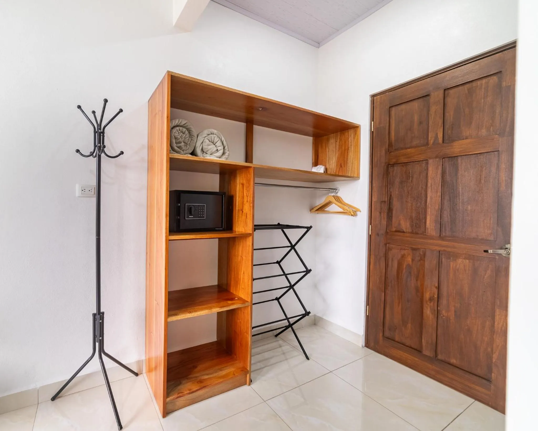 wardrobe in Hotel Secreto La Fortuna