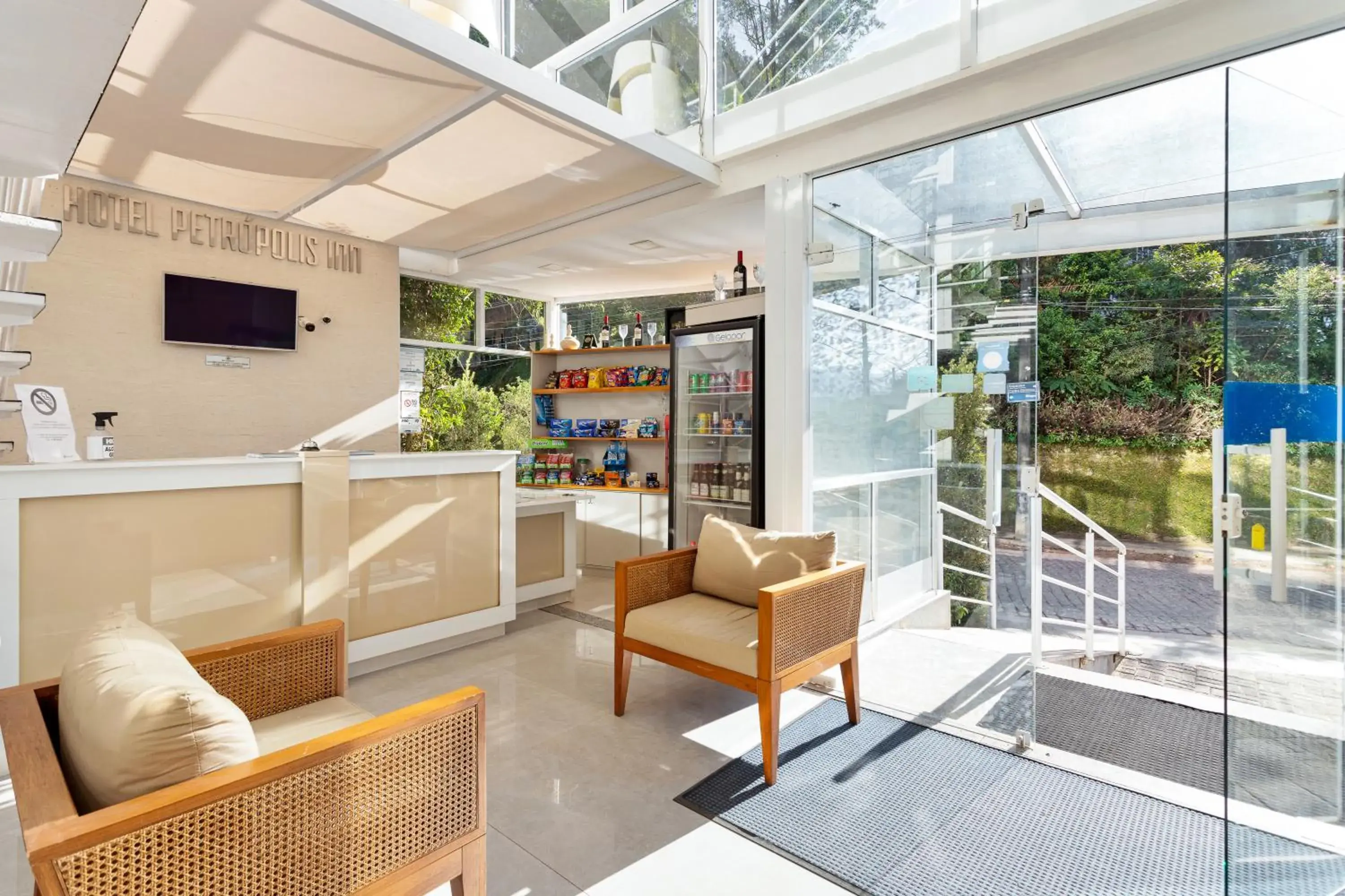 Lobby or reception in Hotel Petropolis Inn Lobby or reception in Hotel Petropolis Inn