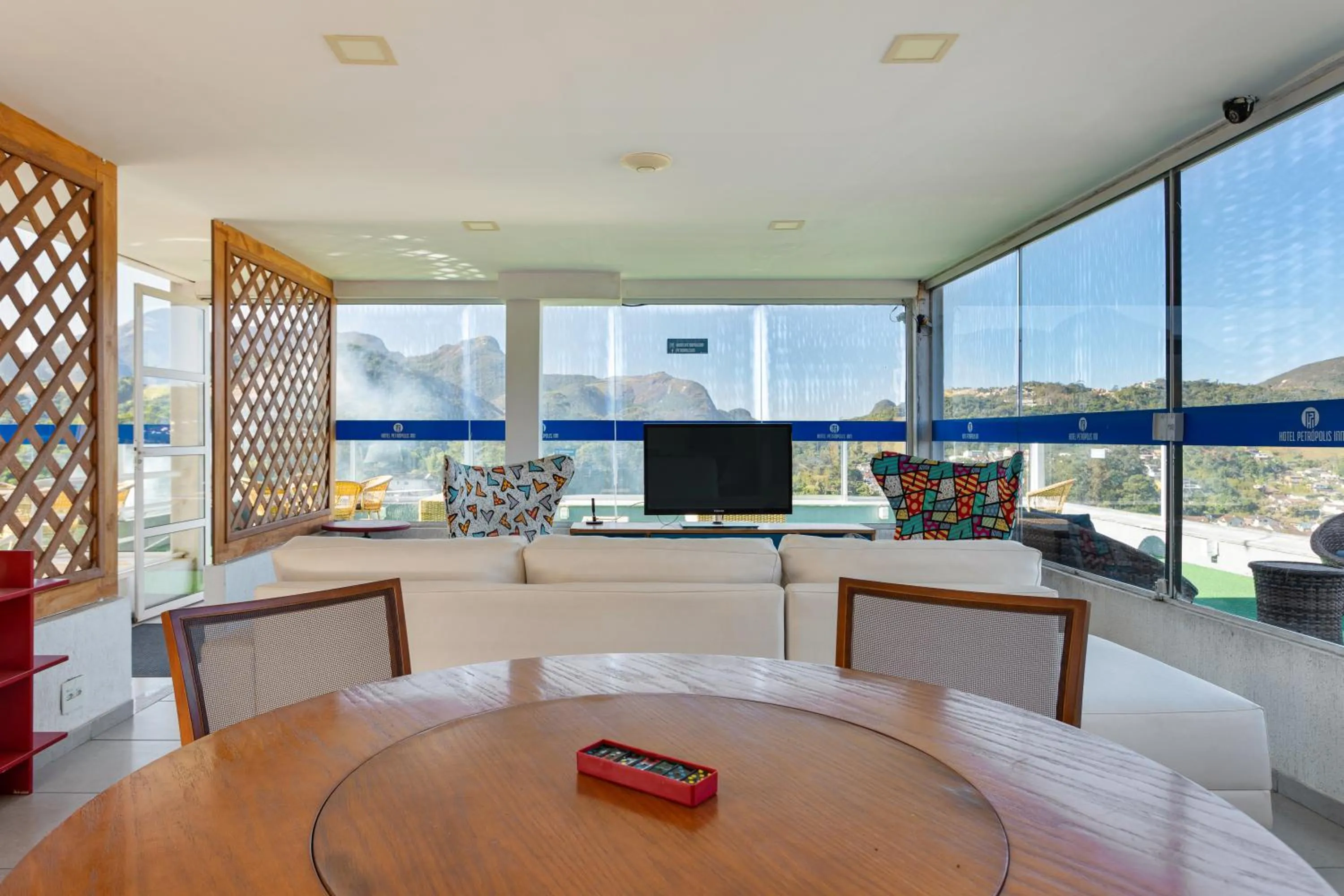 Balcony/Terrace in Hotel Petropolis Inn