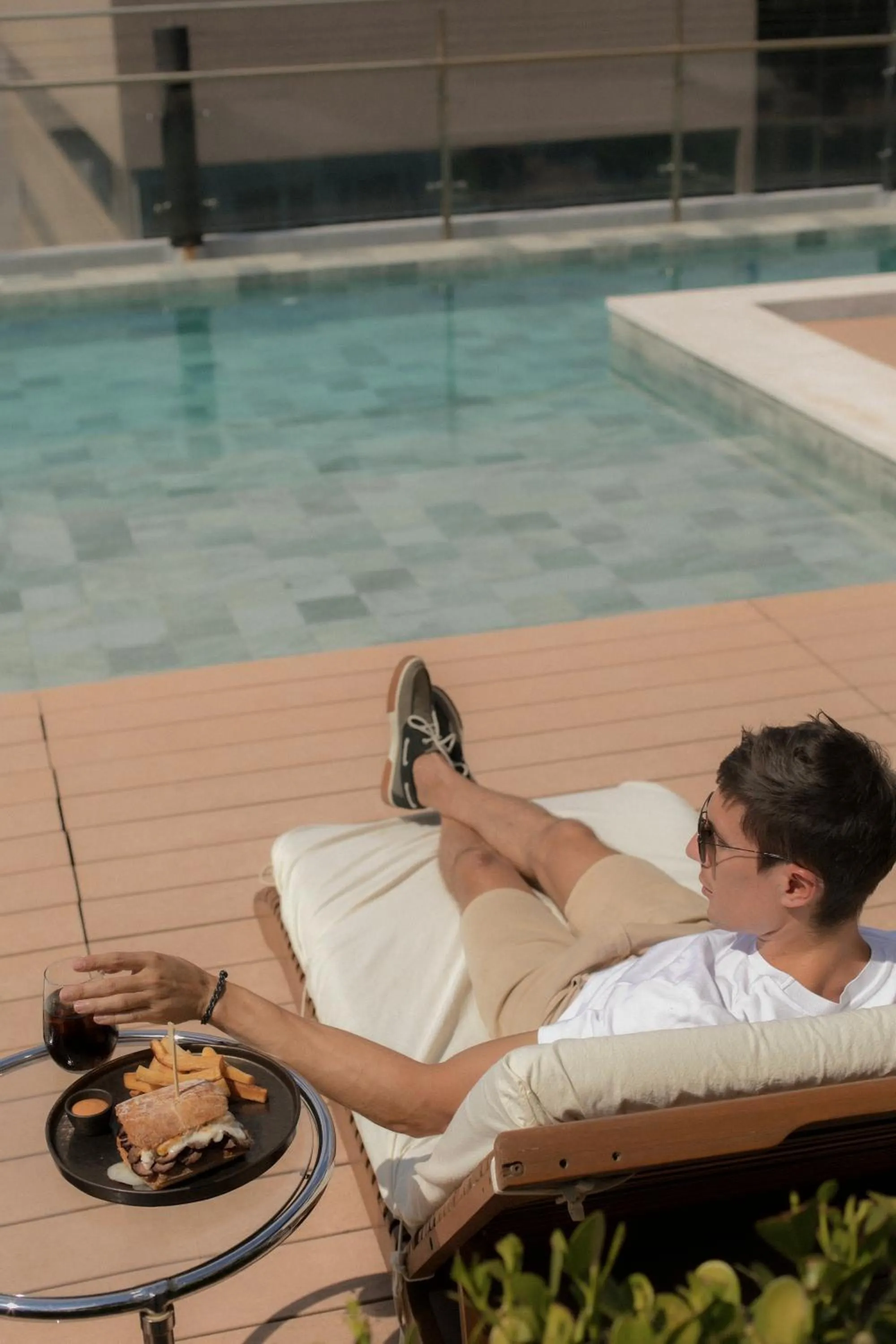 Swimming pool in Hub Hotel Asuncion