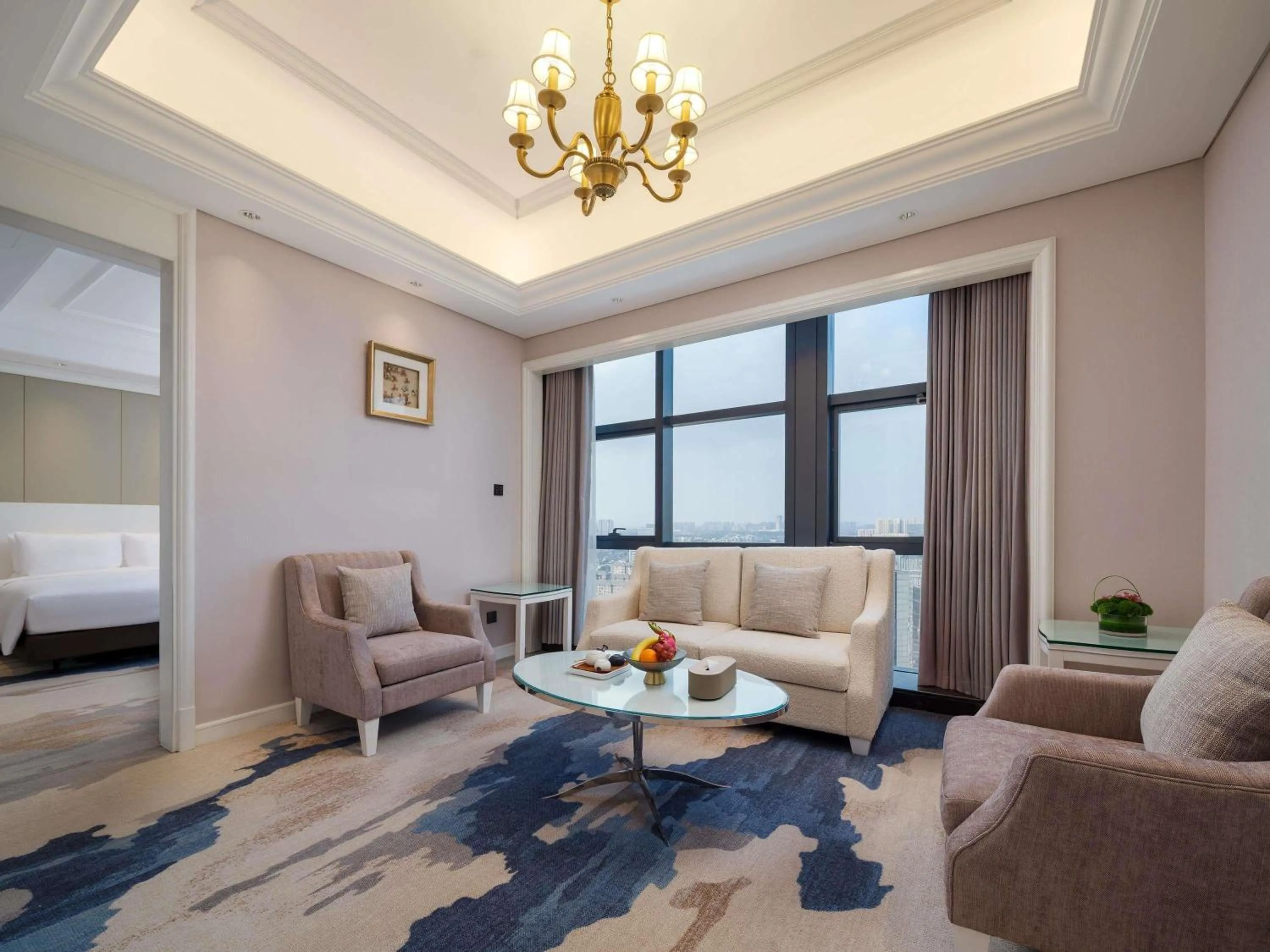 Executive Suite in Grand Mercure Wuxi Huishan