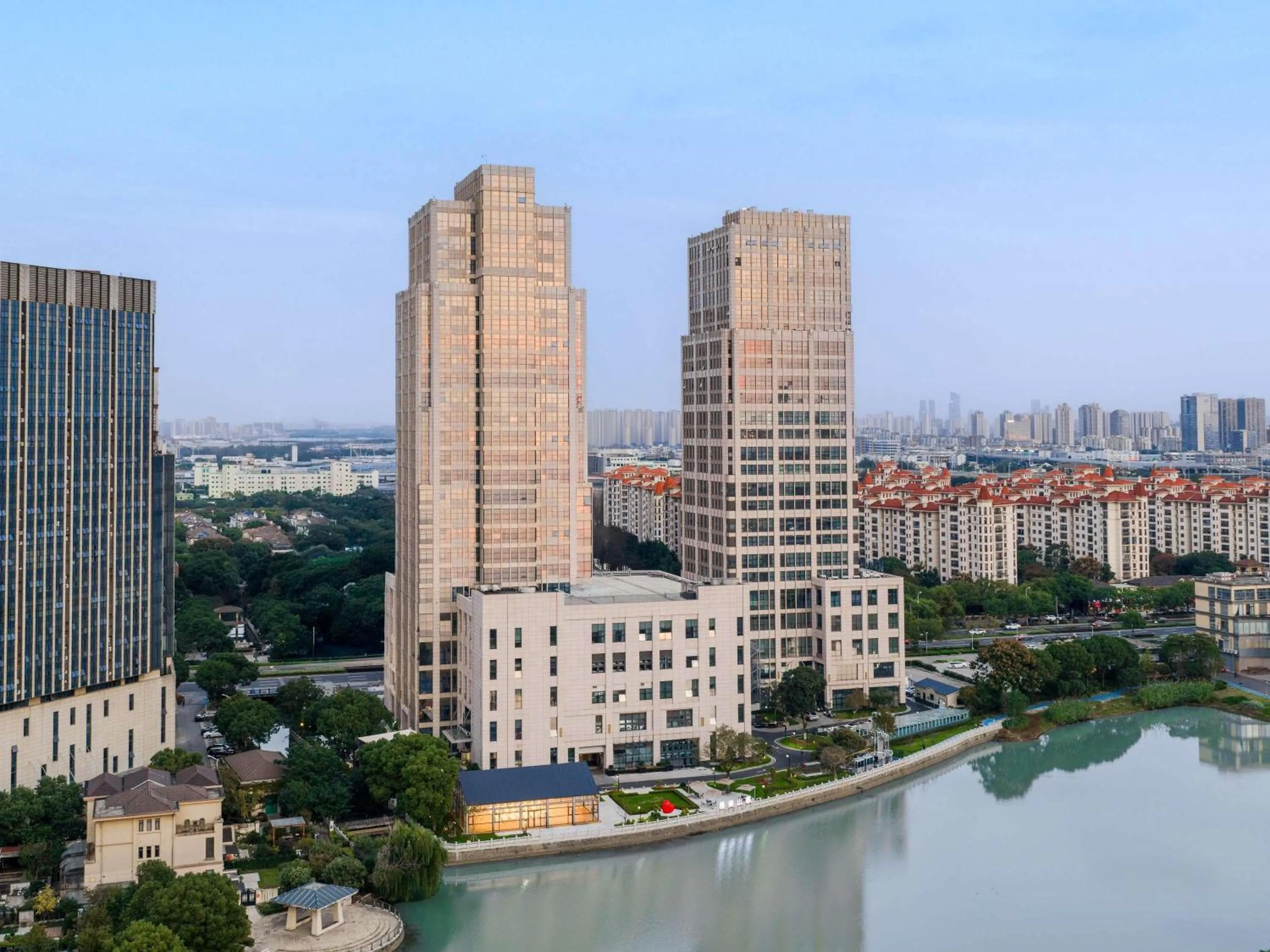 Grand Mercure Wuxi Huishan