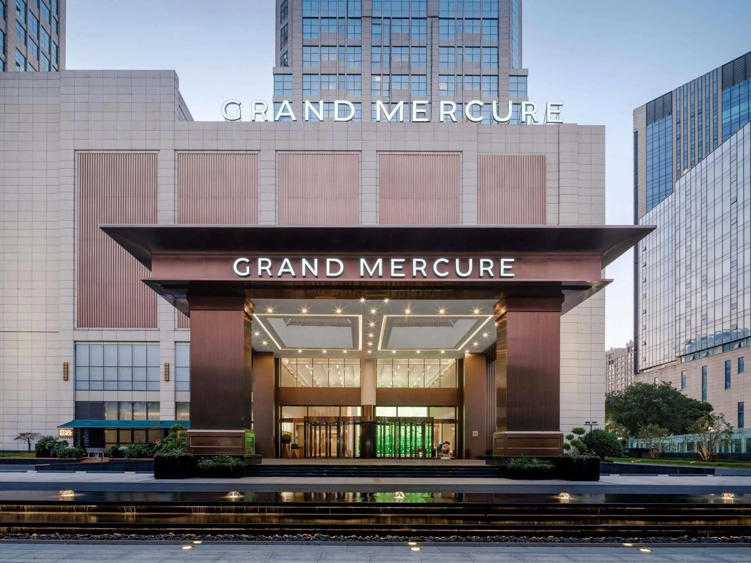 Grand Mercure Wuxi Huishan