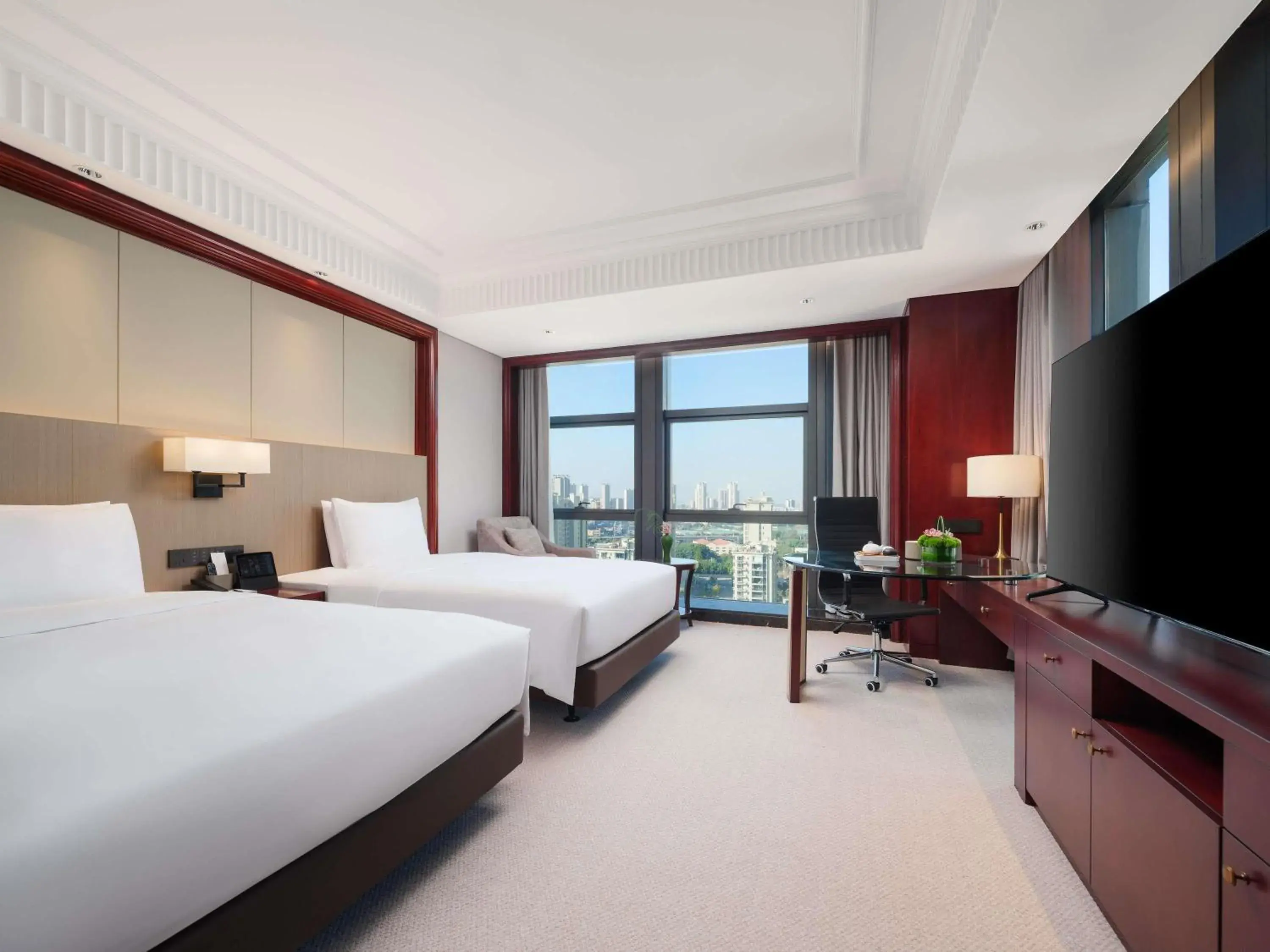 Classic Twin Room with City View in Grand Mercure Wuxi Huishan Classic Twin Room with City View in Grand Mercure Wuxi Huishan