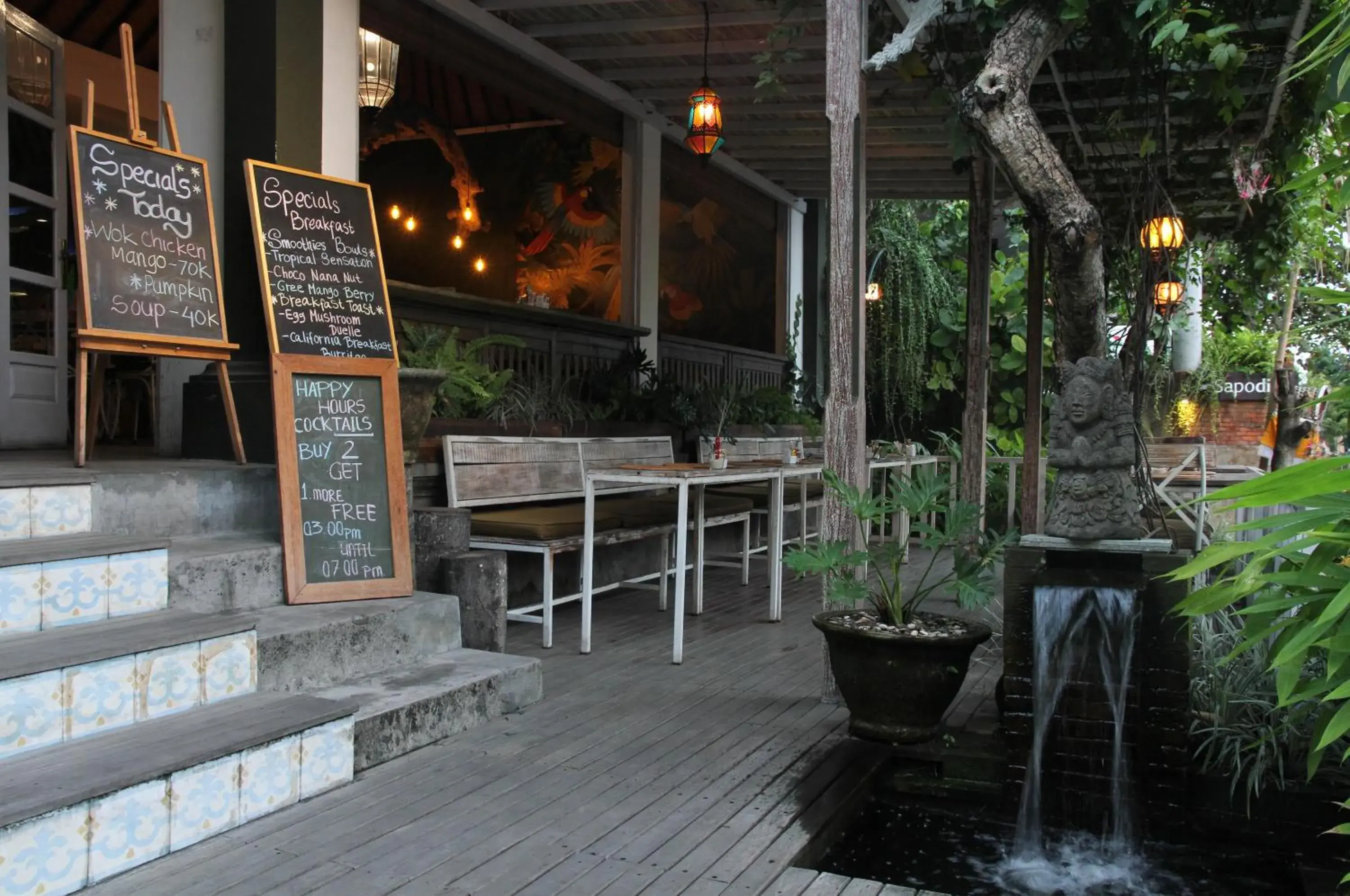 Restaurant/places to eat in Sapodilla Ubud Restaurant/places to eat in Sapodilla Ubud