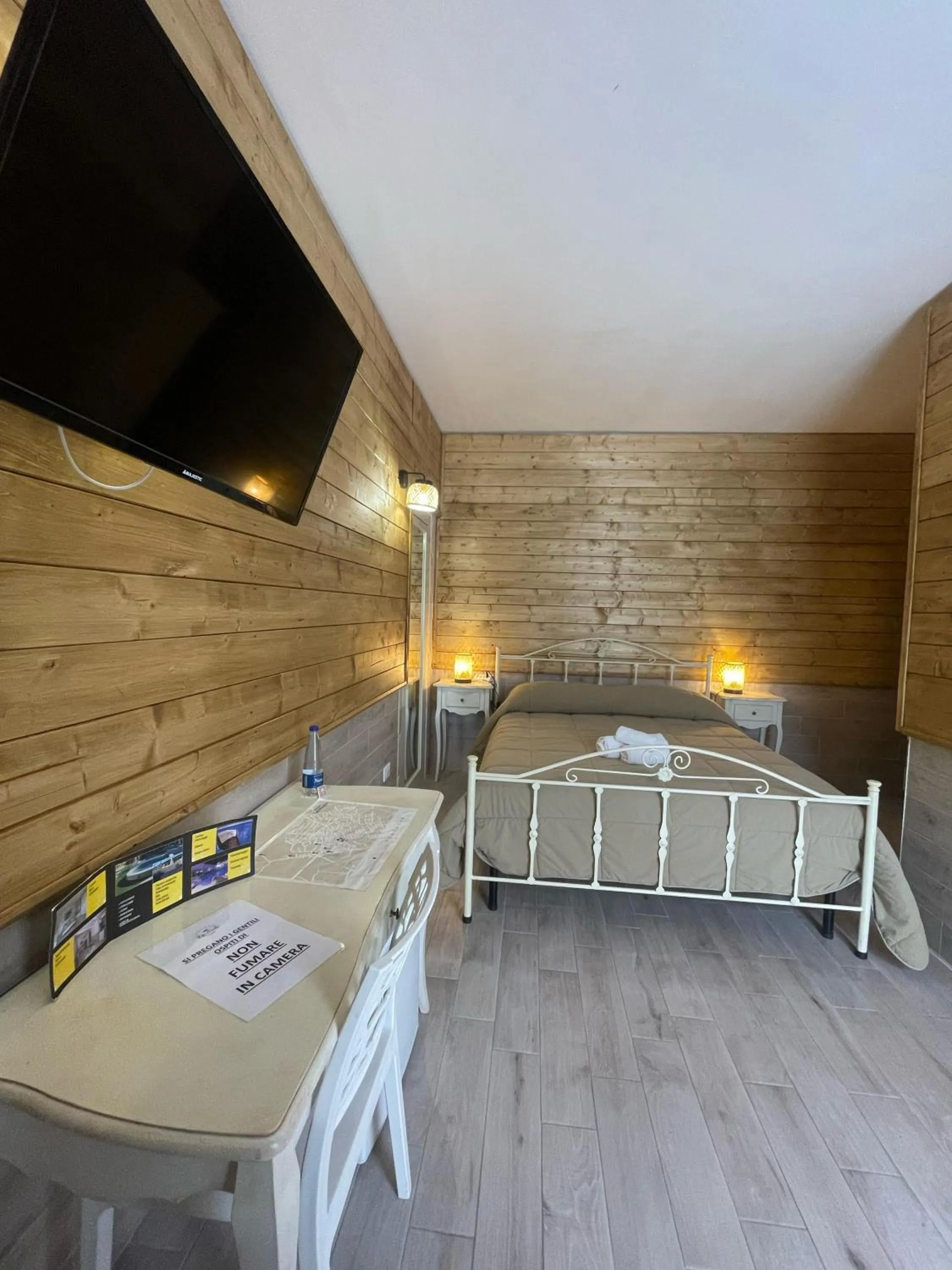 Photo of the whole room, Bed in Re Sole Resort&Spa