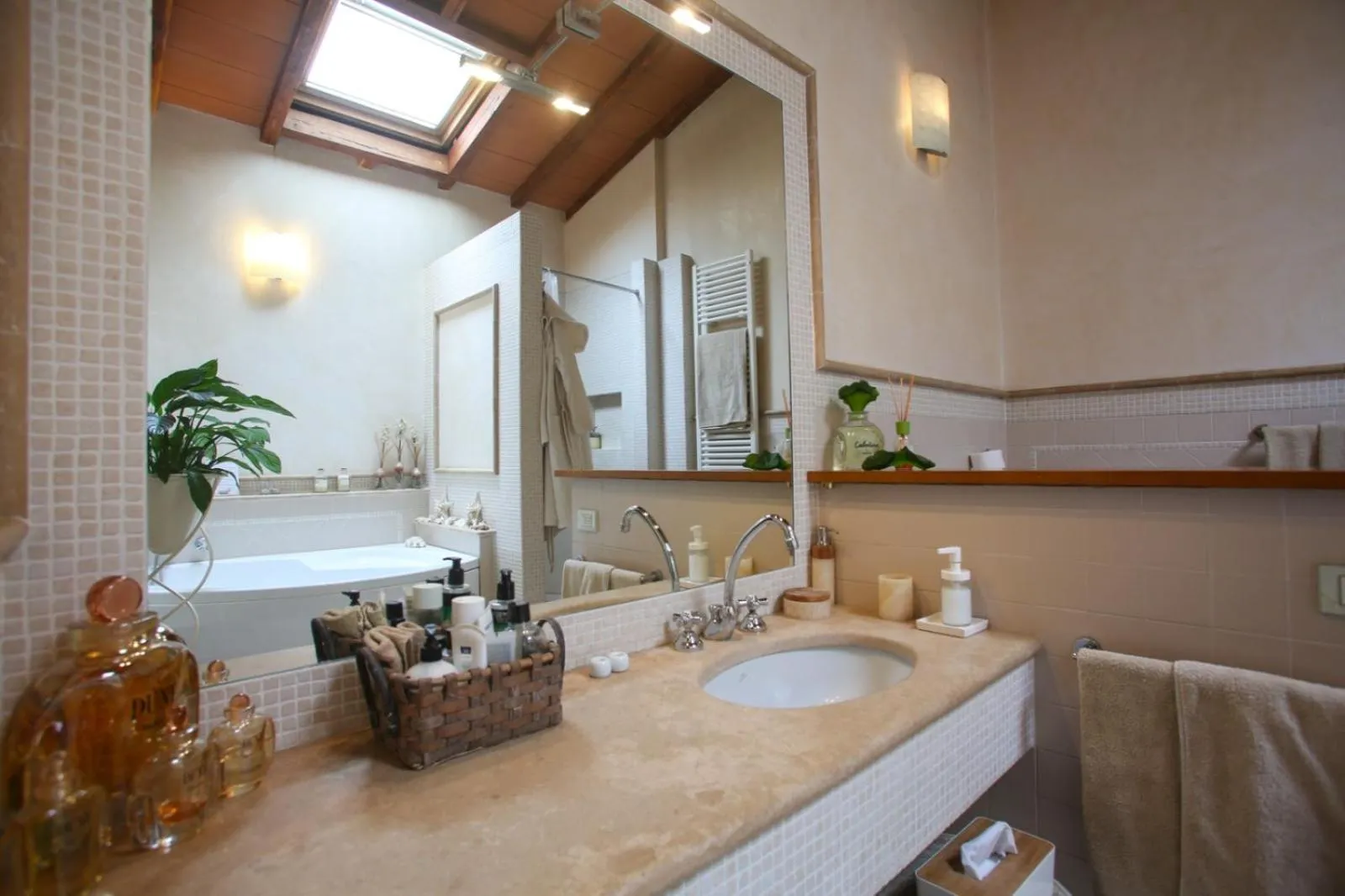 Bathroom in Pietra E Glicine B&B