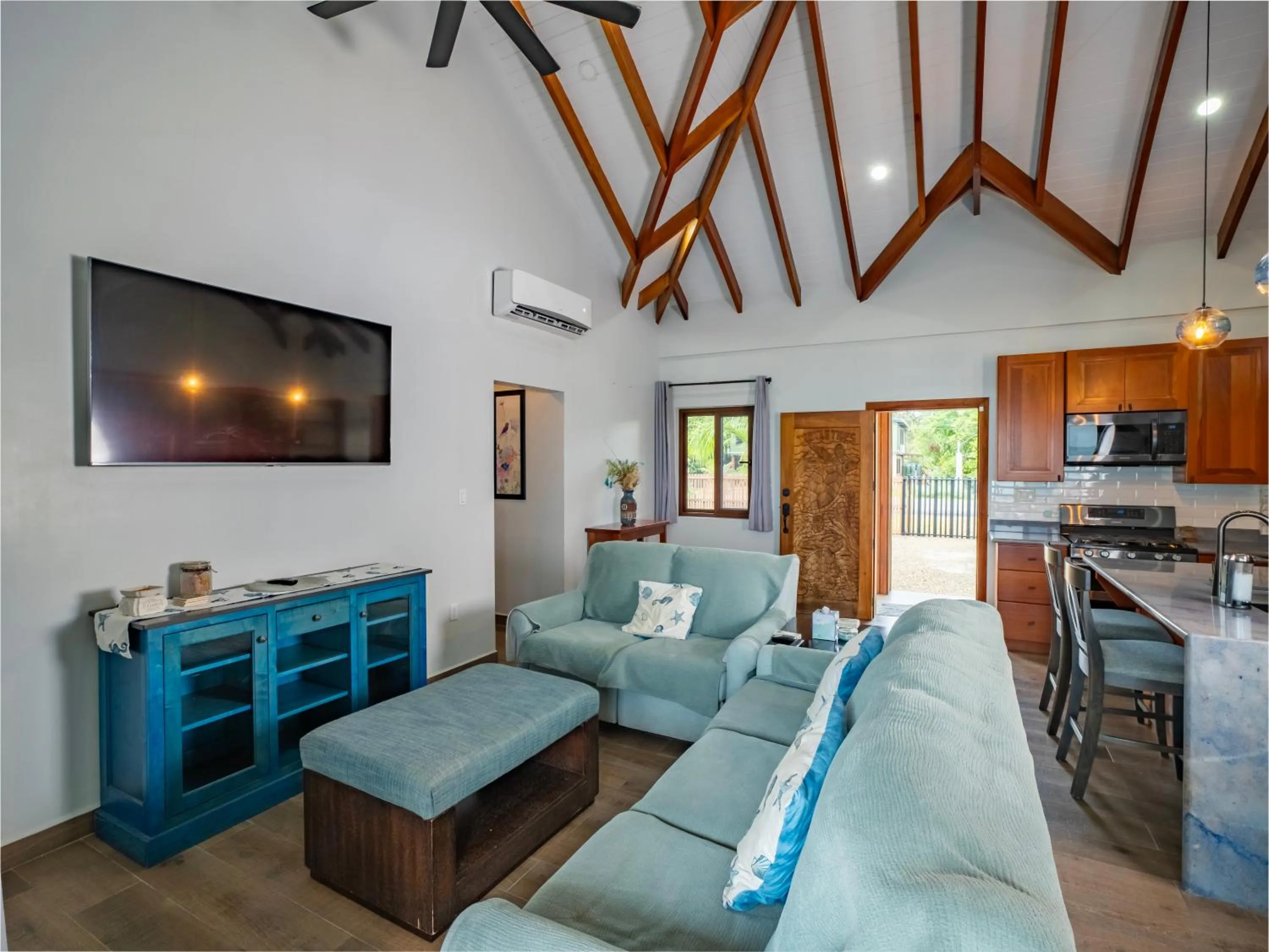 TV and multimedia in Maya Beach Hotel