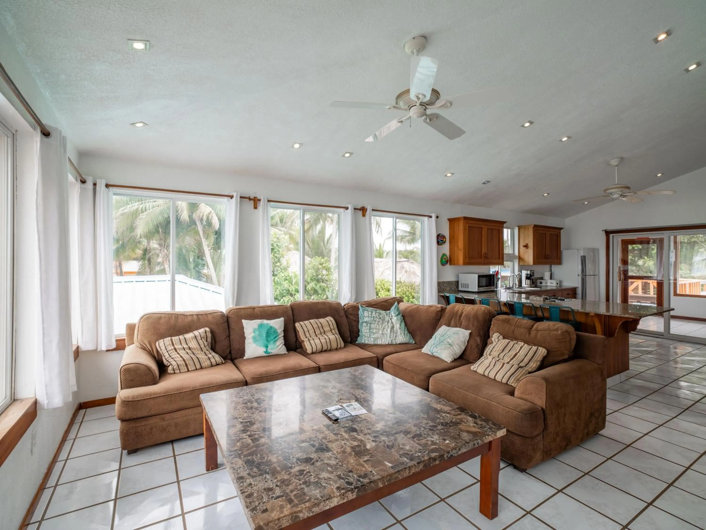 Living room in Maya Beach Hotel