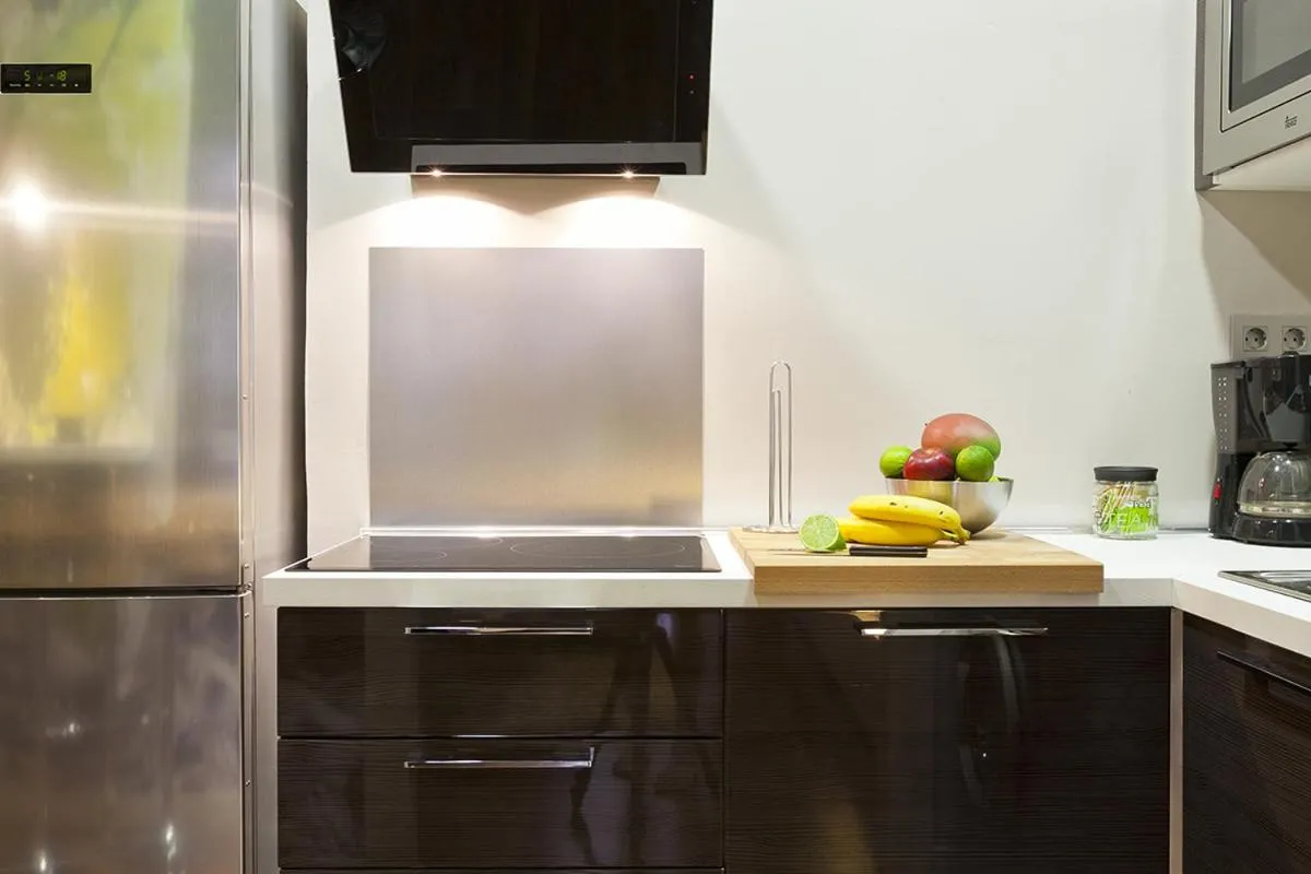 Kitchen or kitchenette in Great location with private terrace