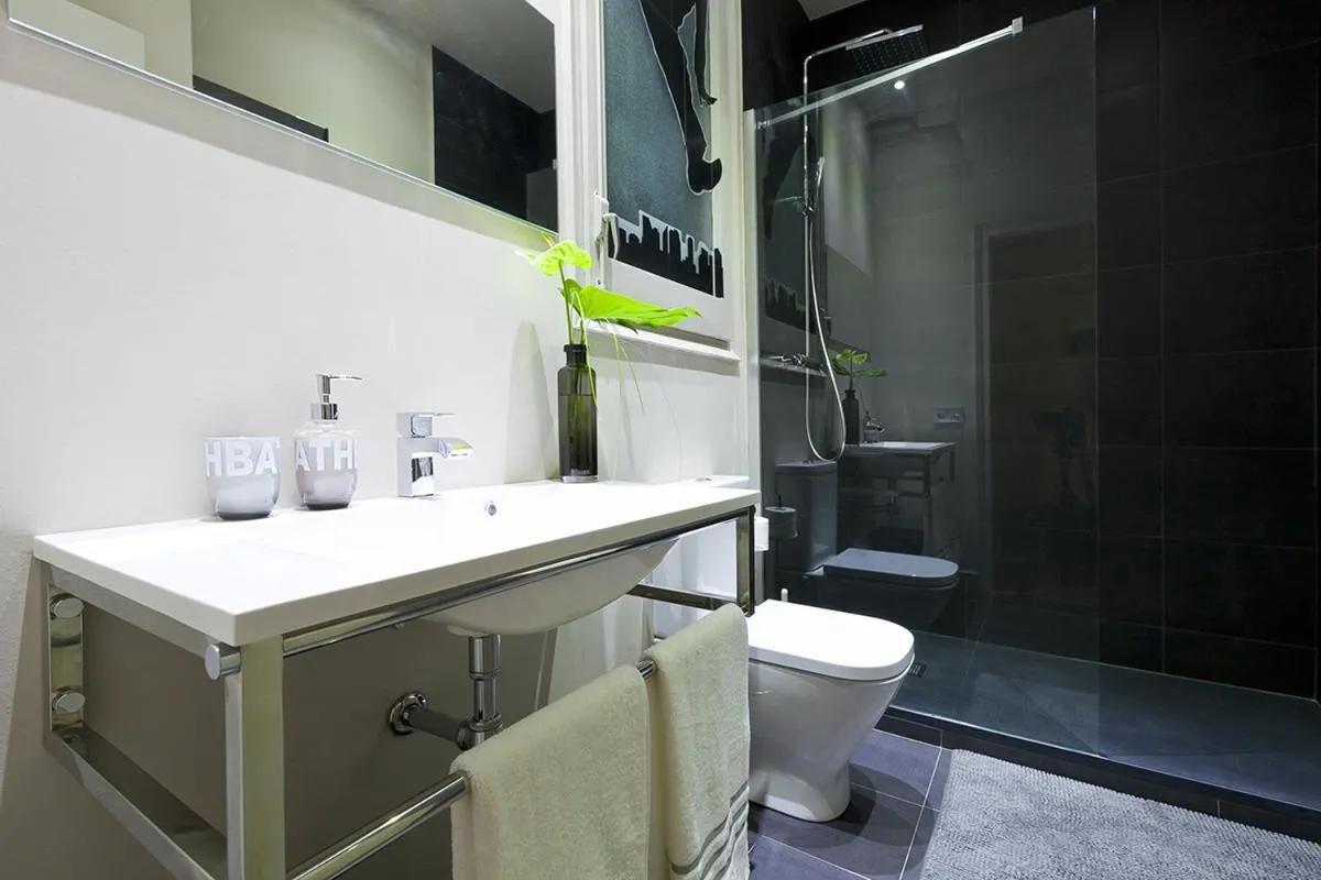 Bathroom in Great location with private terrace