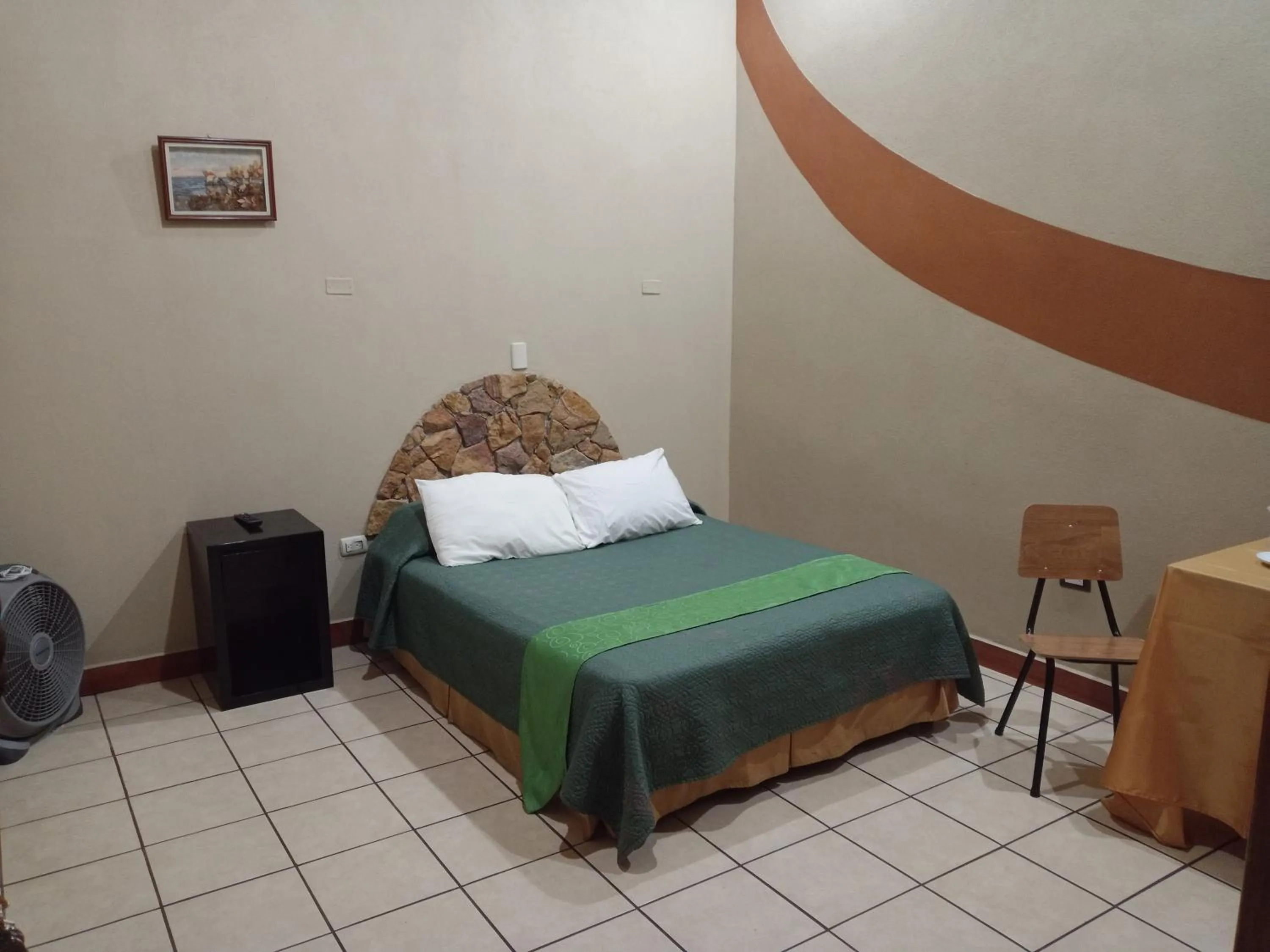 Photo of the whole room, Bed in Hotel Cibeles Resort