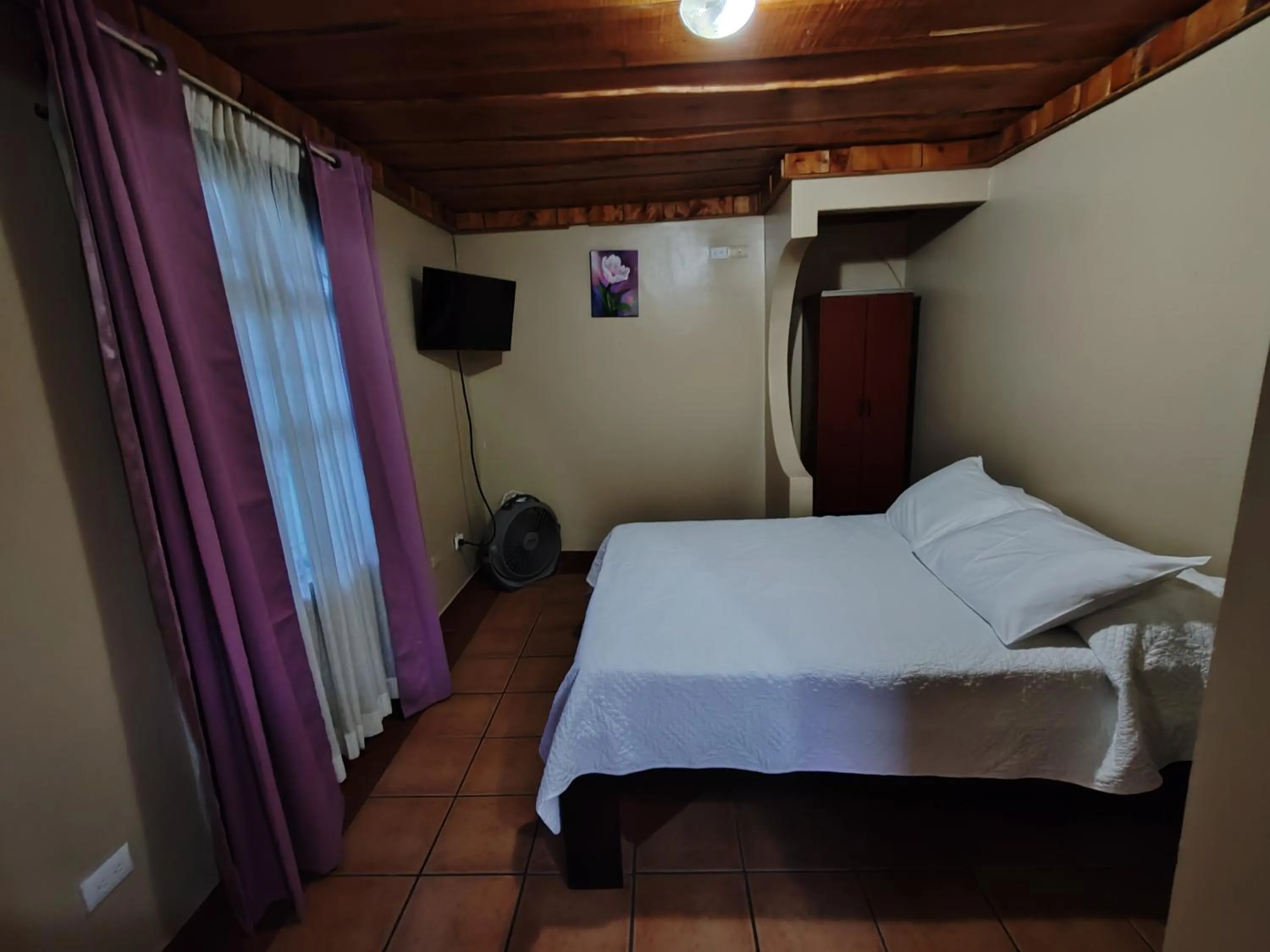Photo of the whole room, Bed in Hotel Cibeles Resort
