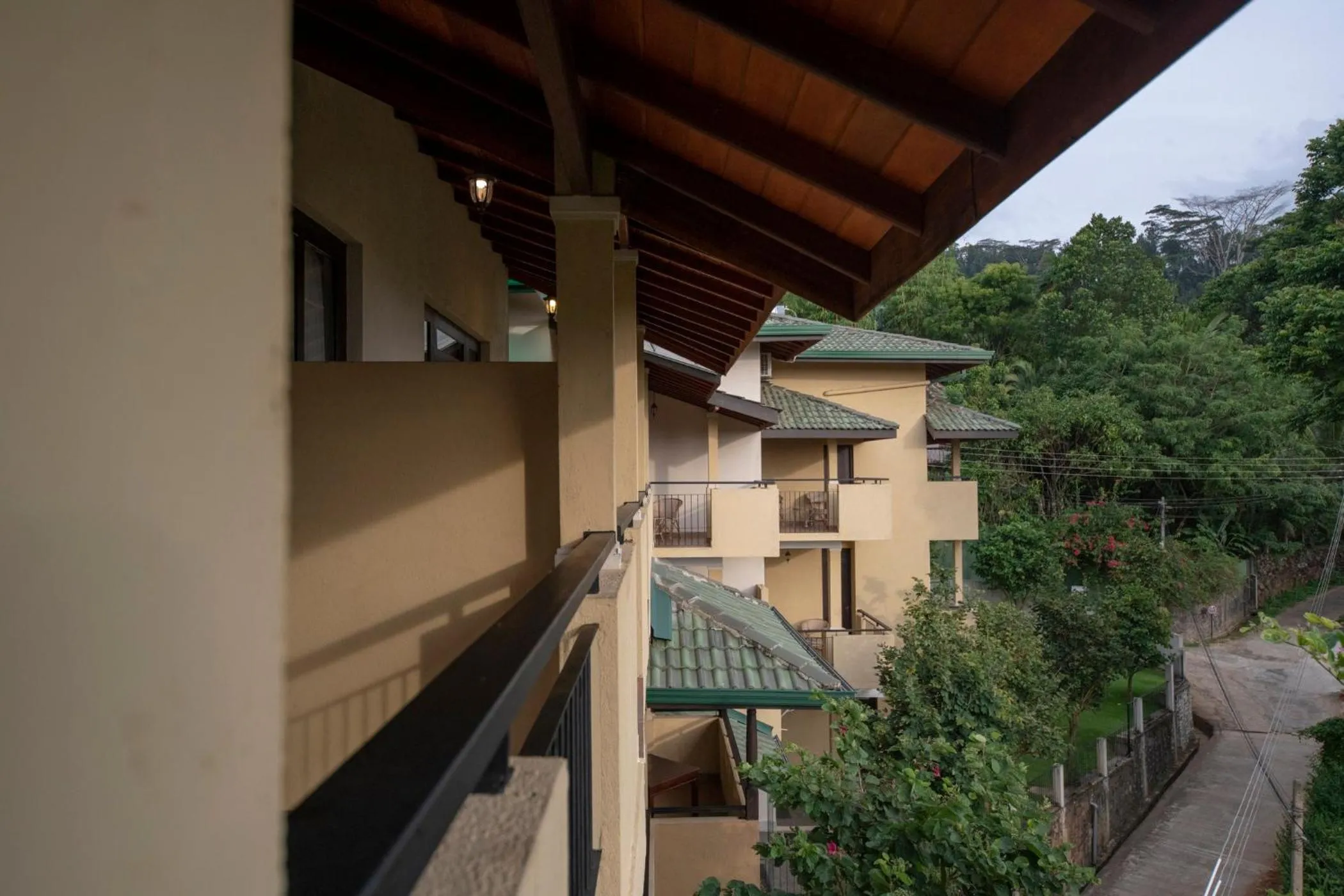 Balcony/Terrace in Melheim Kandy Villas
