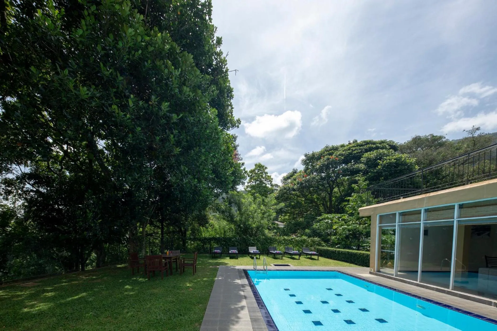 Garden in Melheim Kandy Villas