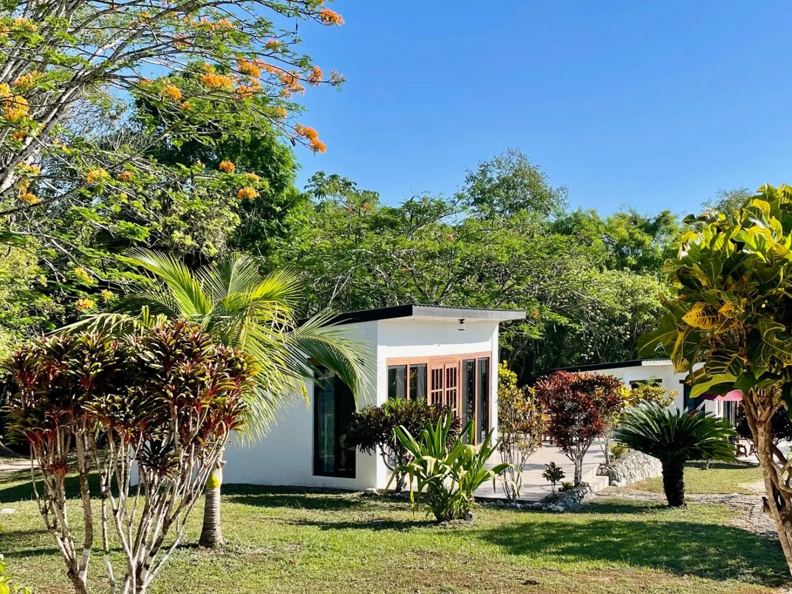 Garden view in Gumbo Limbo Jungle Resort