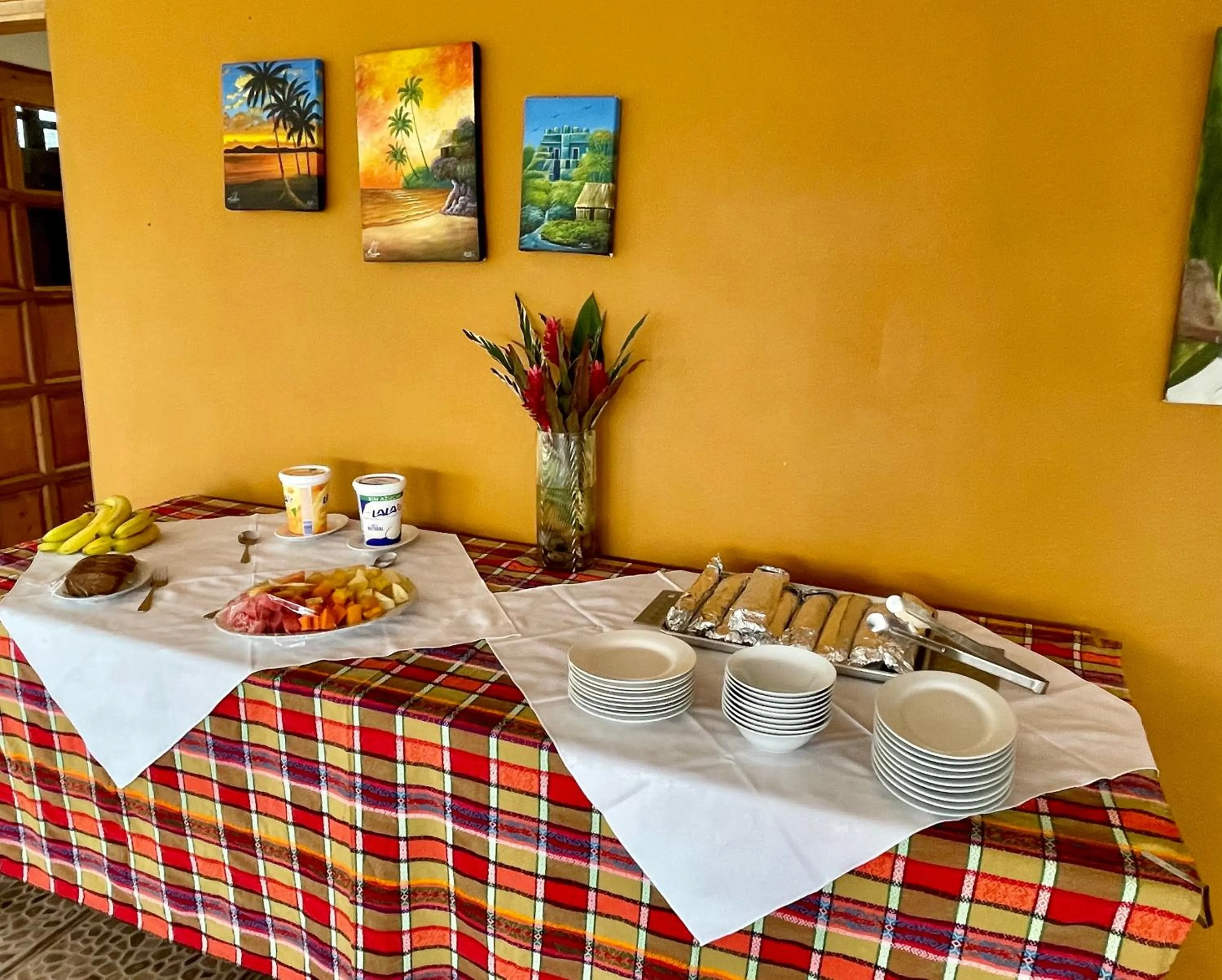 Breakfast in Gumbo Limbo Jungle Resort
