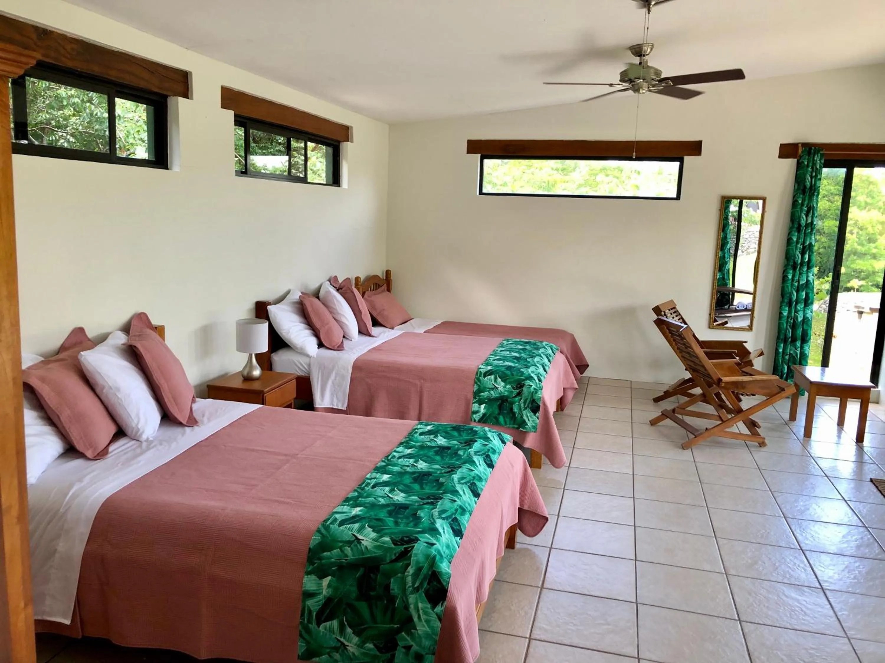 Bedroom in Gumbo Limbo Jungle Resort
