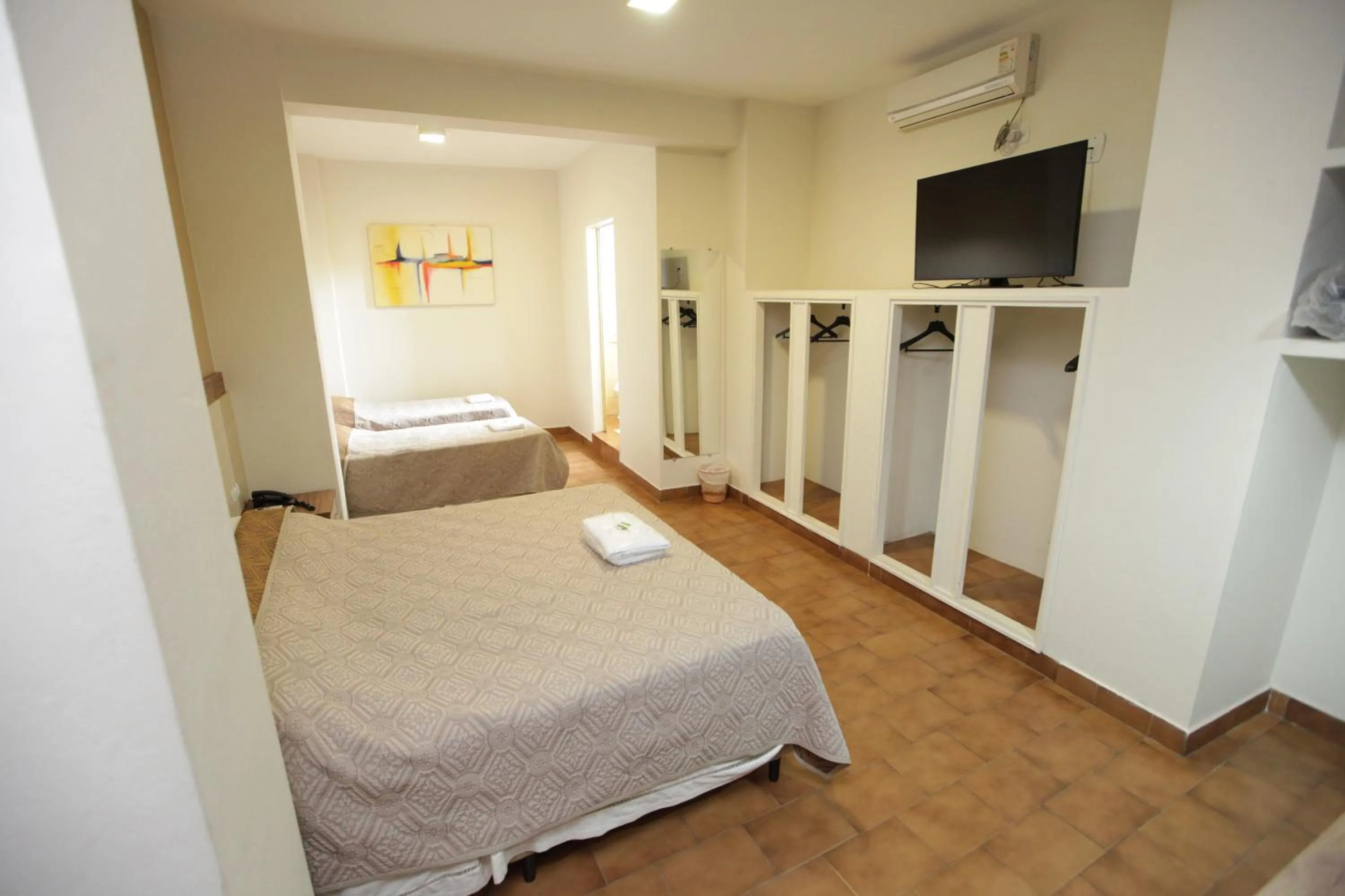 Day, Bed in Hotel Pouso Novo