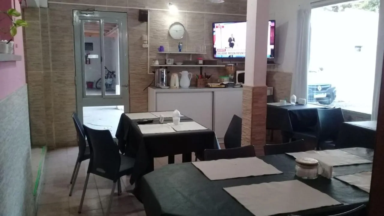 Restaurant/places to eat in Hotel Mitre