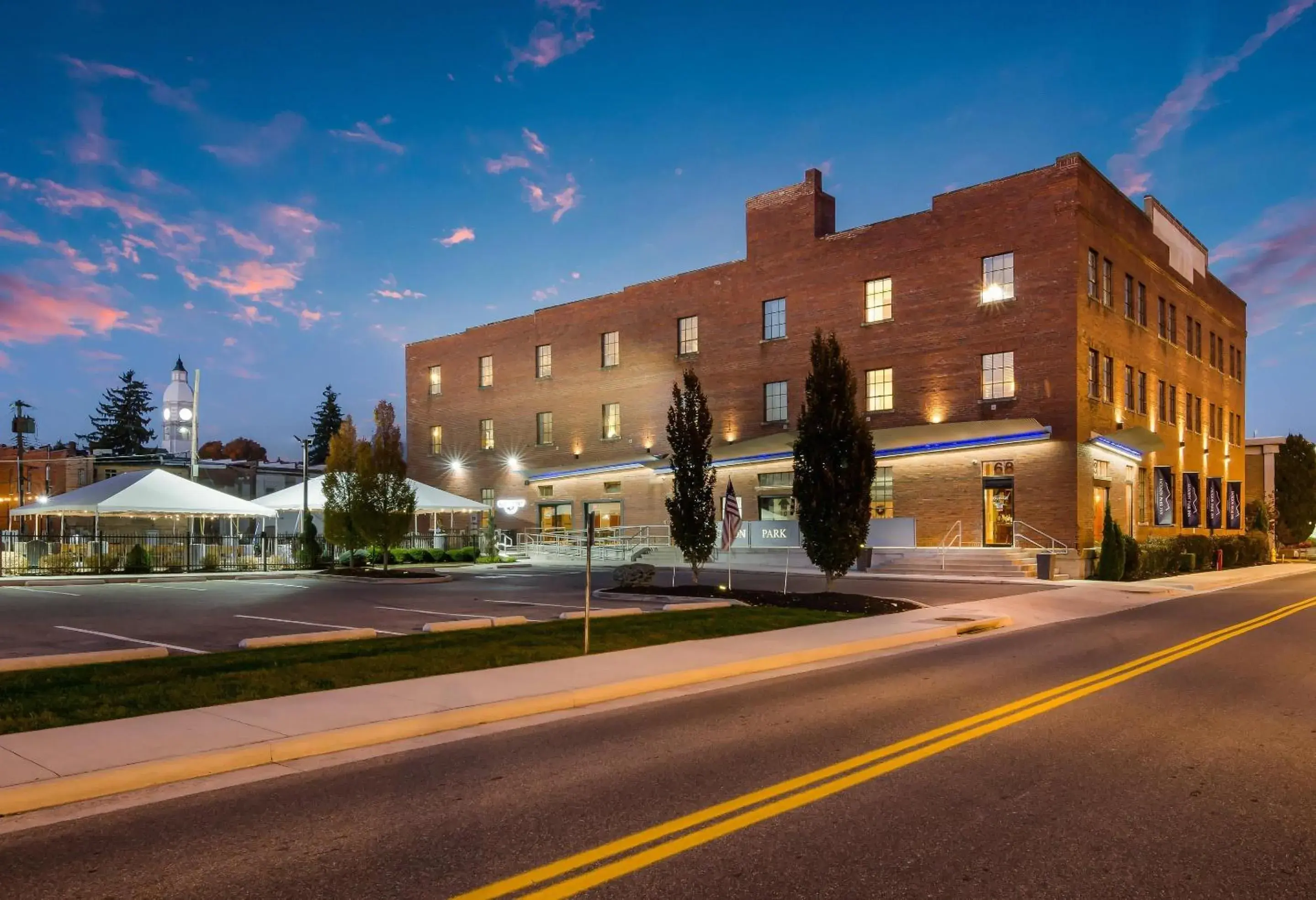 Property building in Jackson Park Inn, an Ascend Collection Hotel Property building in Jackson Park Inn, an Ascend Collection Hotel